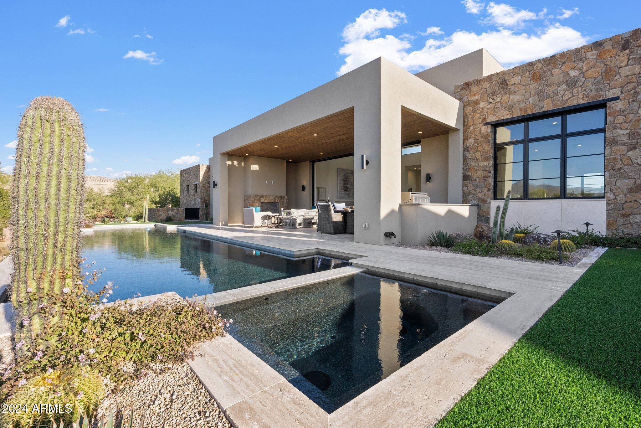Mirabel Club - Residential