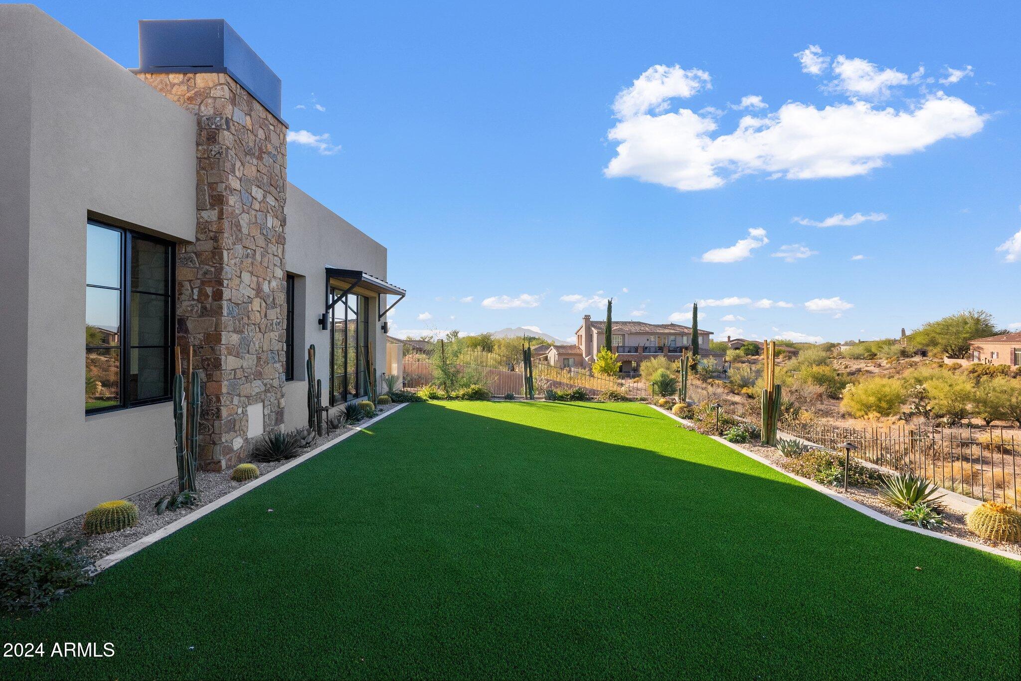 Mirabel Club - Residential
