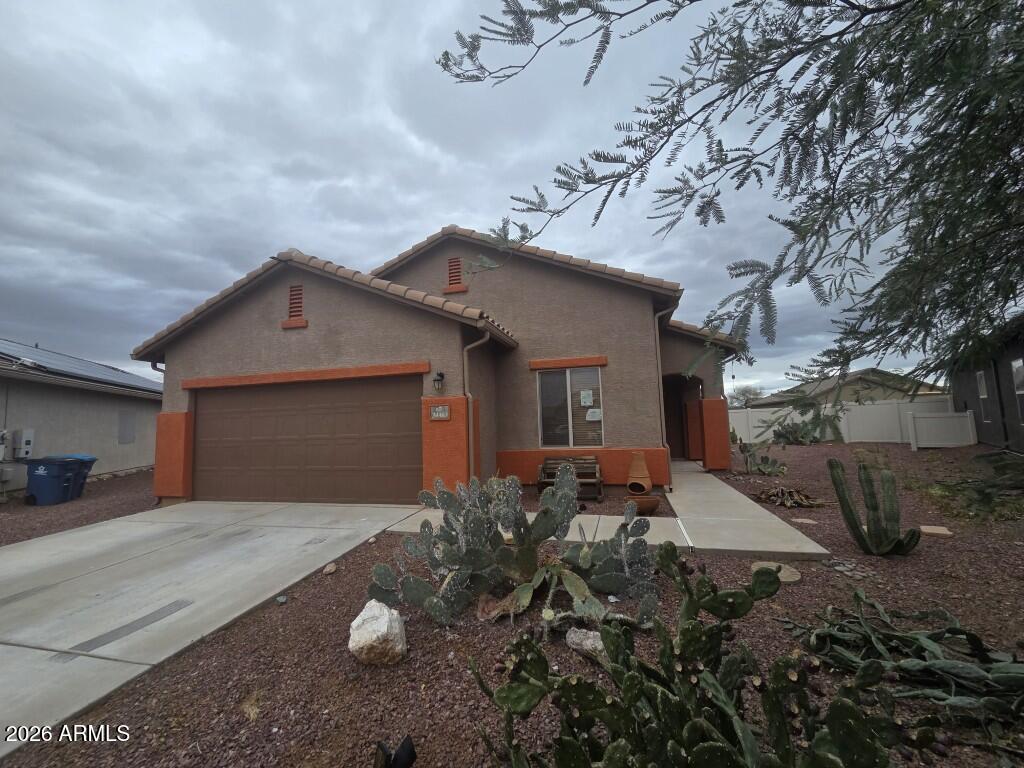 RED ROCK VILLAGE 1 - Residential