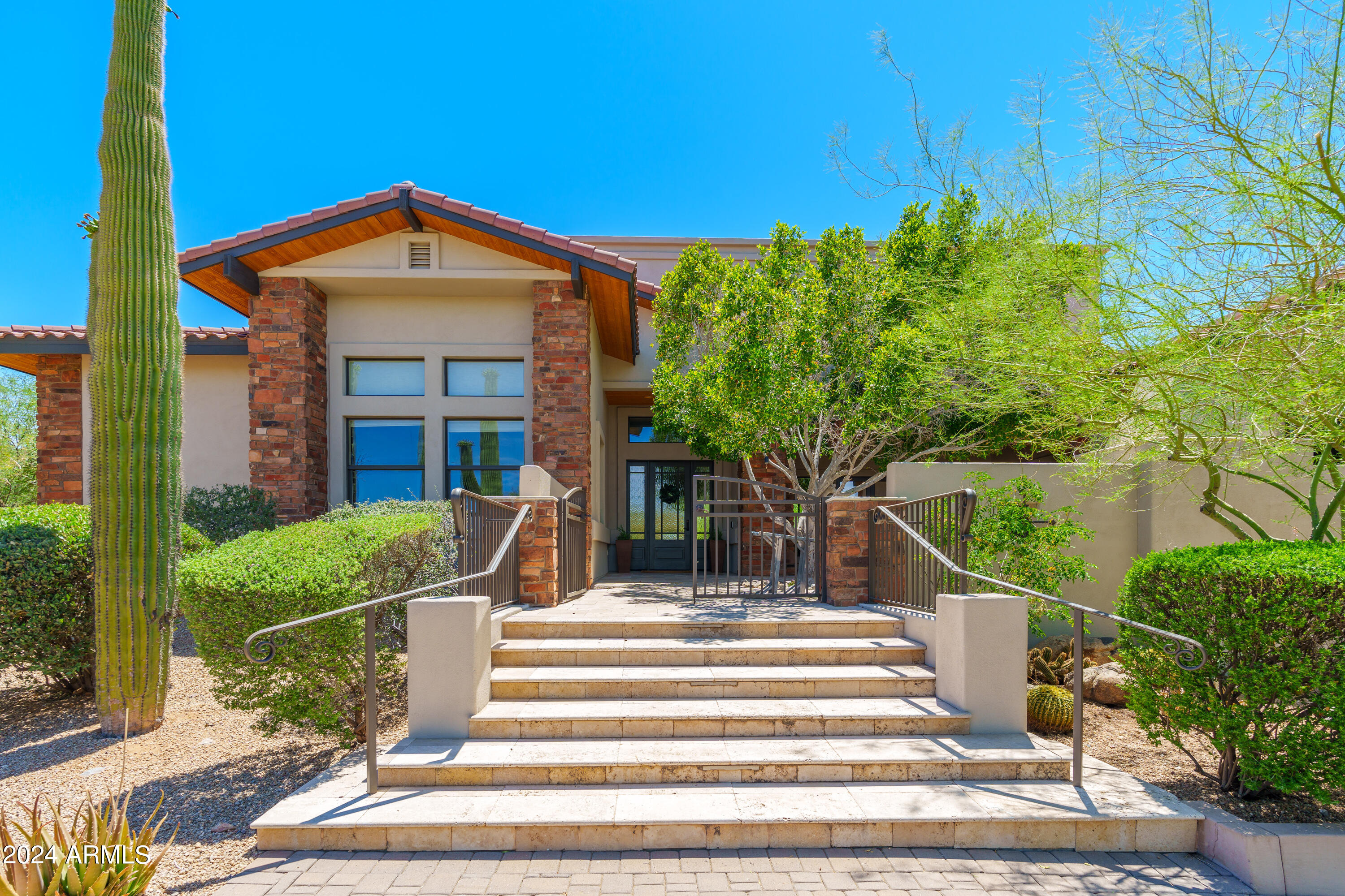 PINNACLE PEAK VISTAS III - Residential