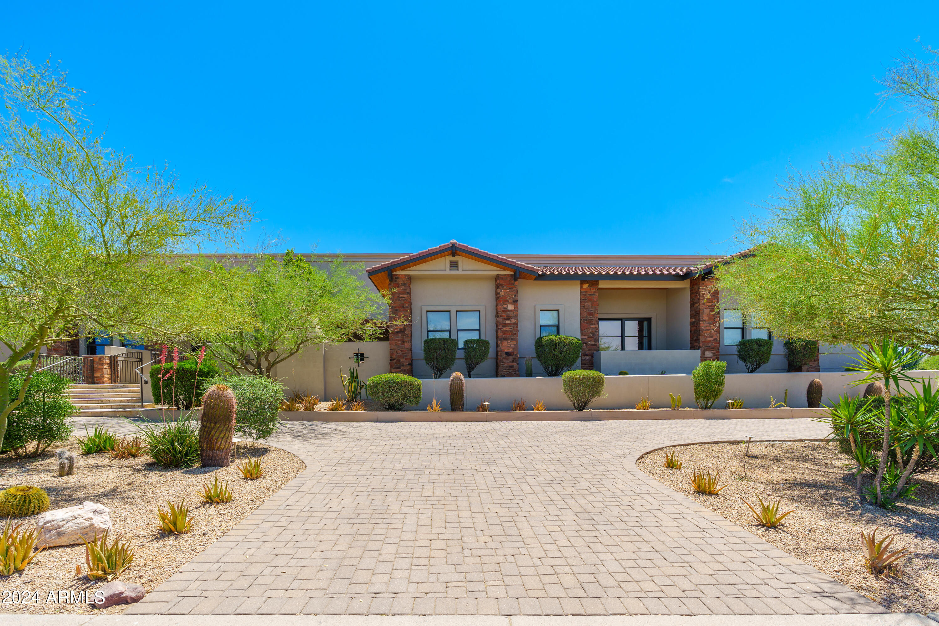 PINNACLE PEAK VISTAS III - Residential