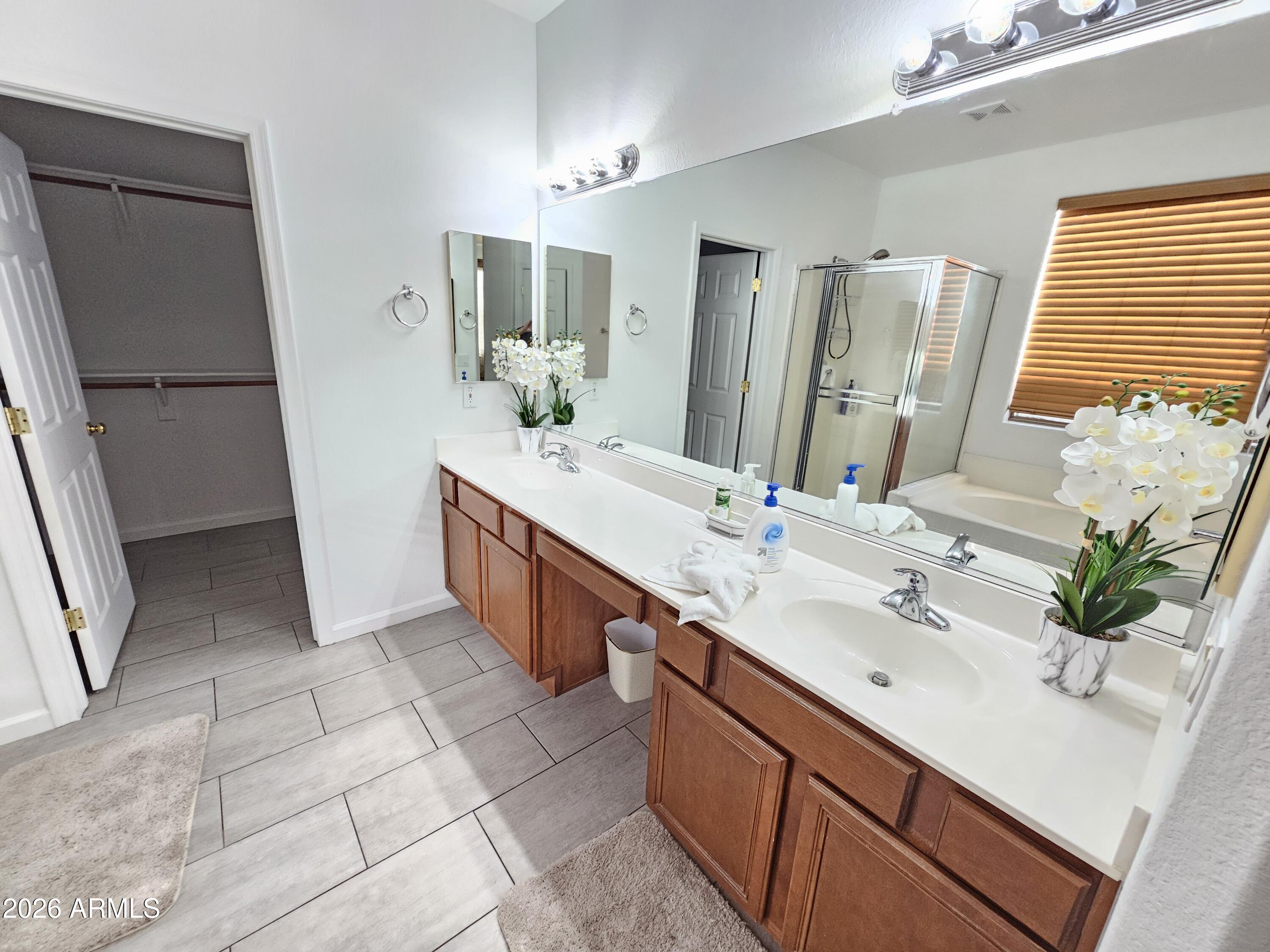 ROVEY FARM ESTATES SOUTH - Residential Lease