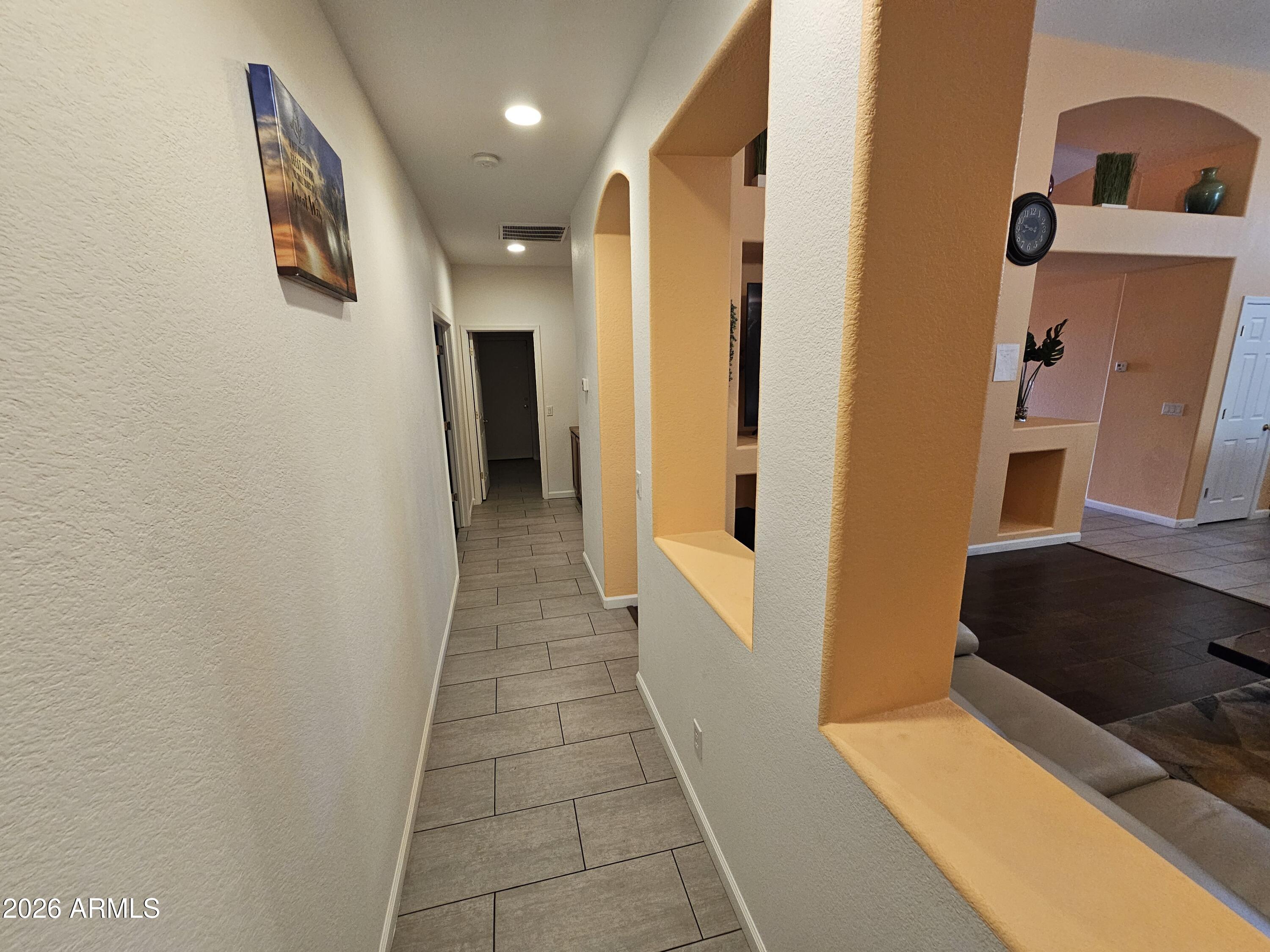 ROVEY FARM ESTATES SOUTH - Residential Lease