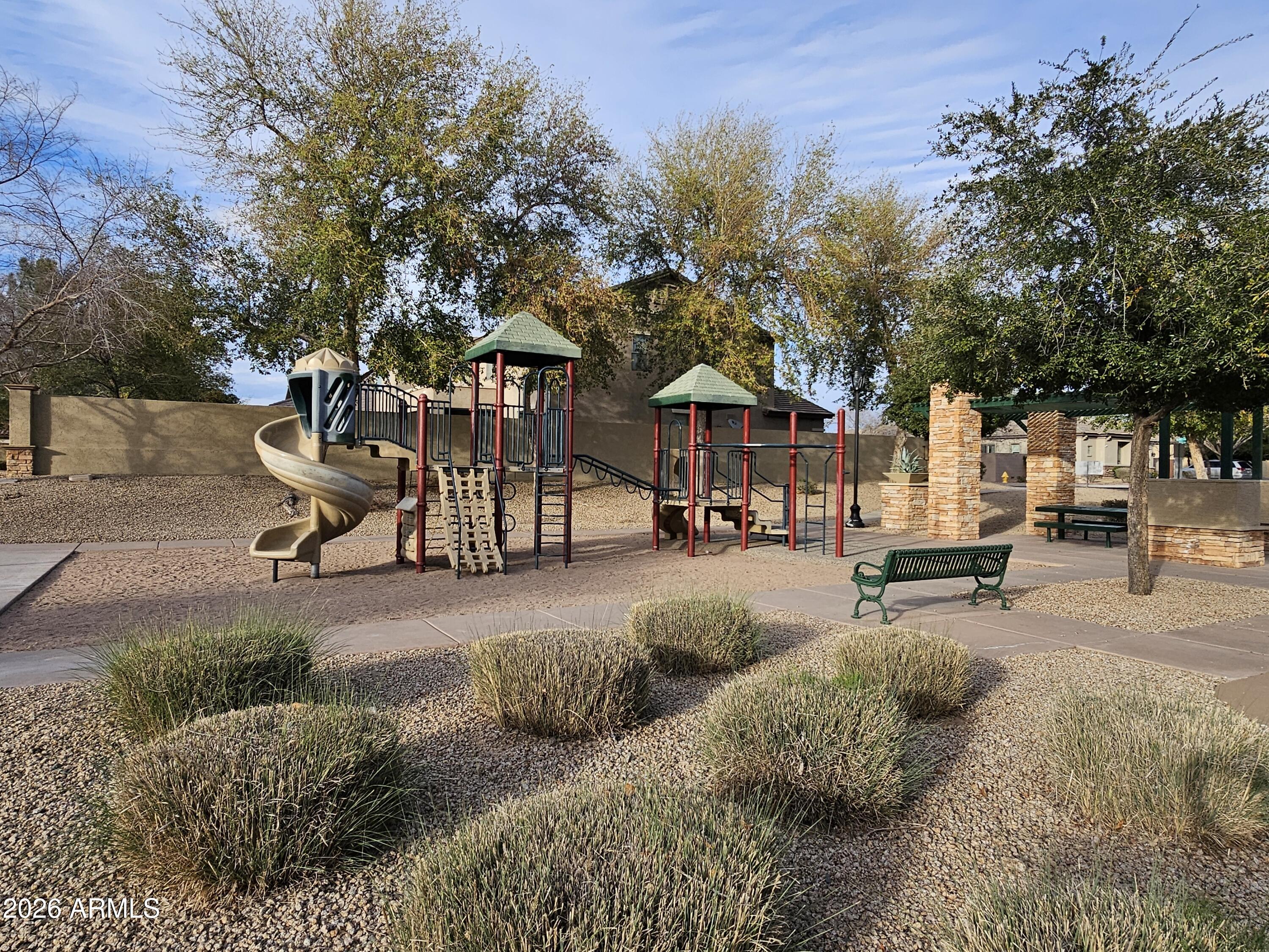 ROVEY FARM ESTATES SOUTH - Residential Lease