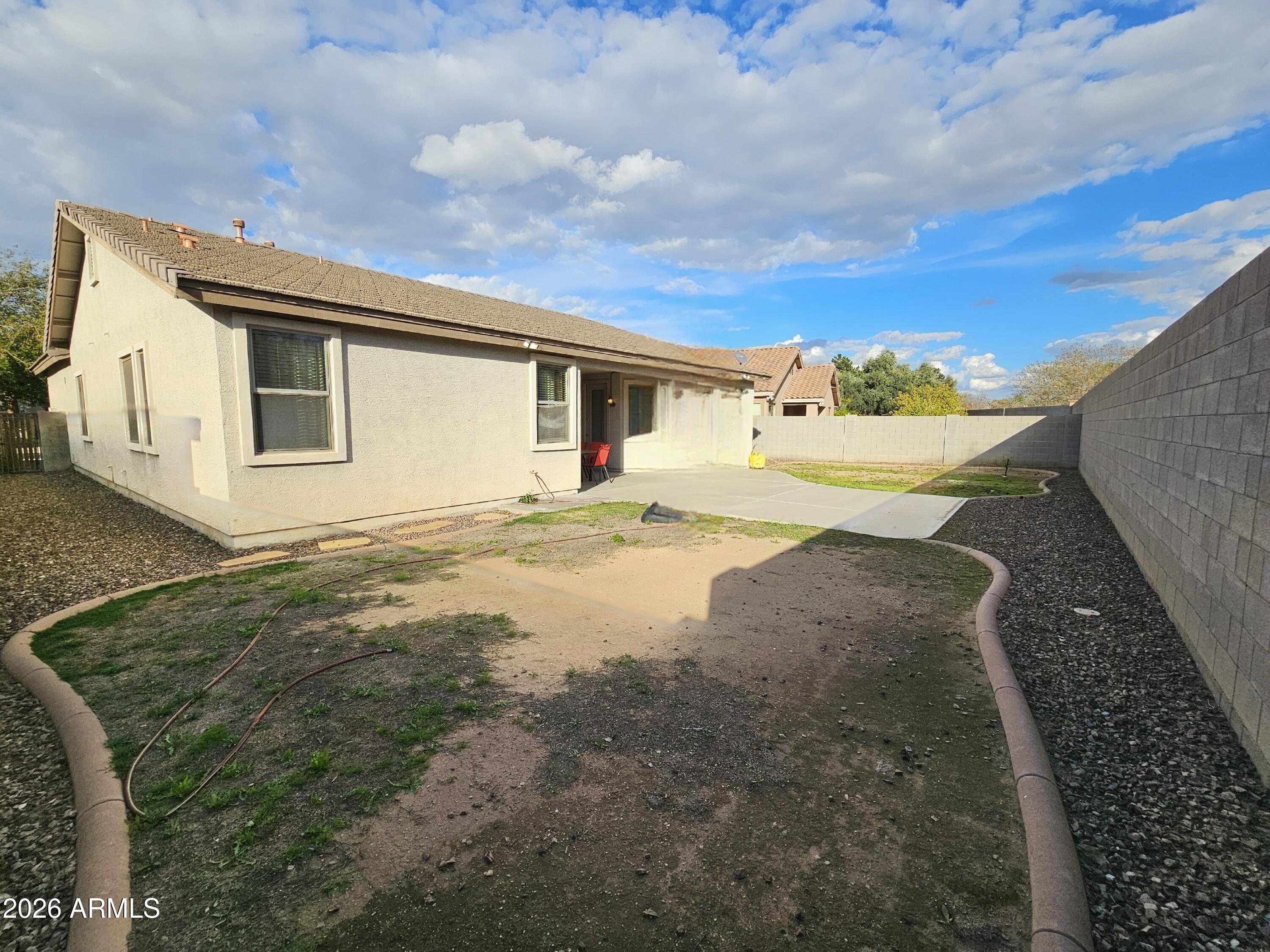 ROVEY FARM ESTATES SOUTH - Residential Lease