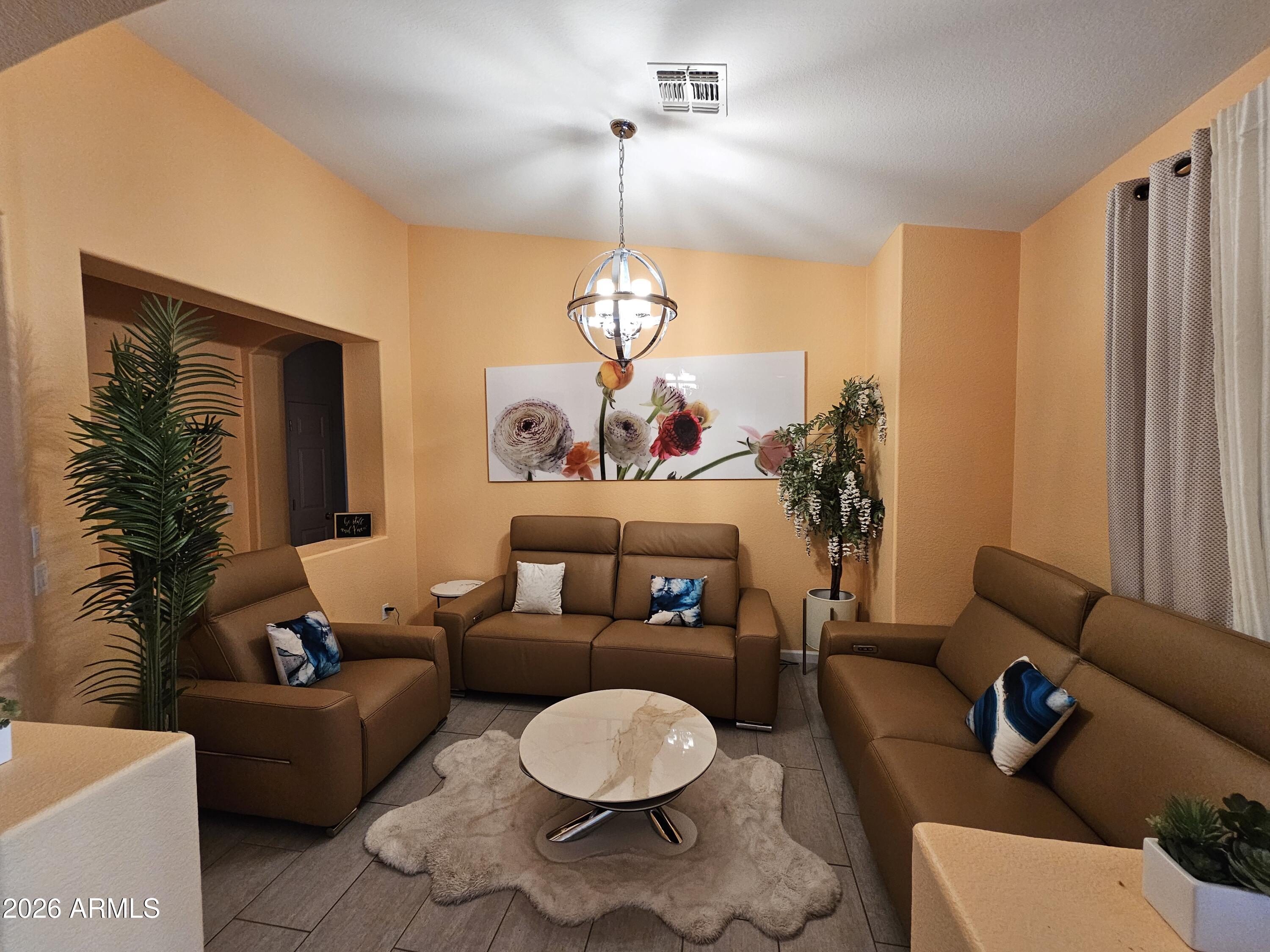 ROVEY FARM ESTATES SOUTH - Residential Lease