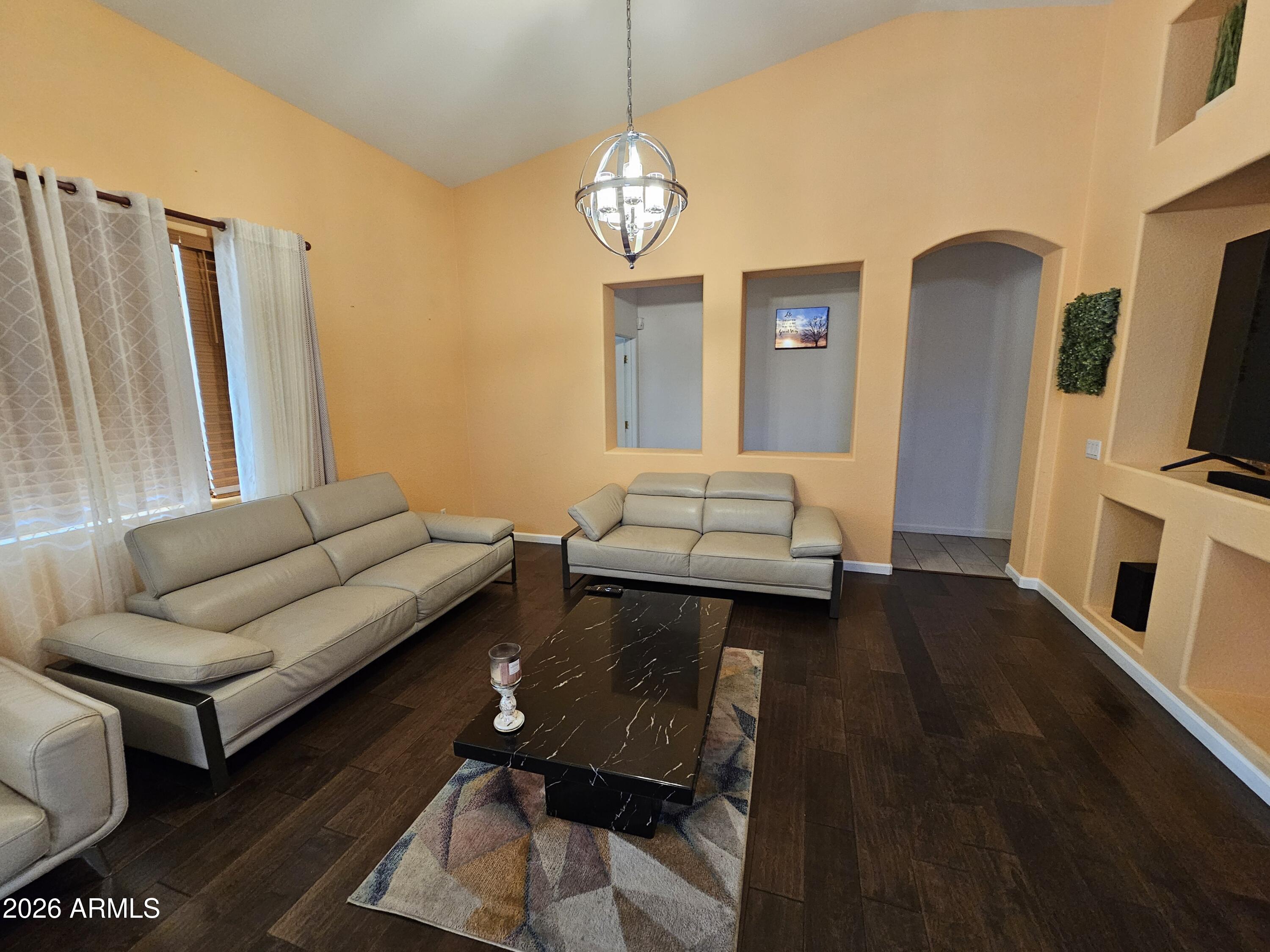 ROVEY FARM ESTATES SOUTH - Residential Lease