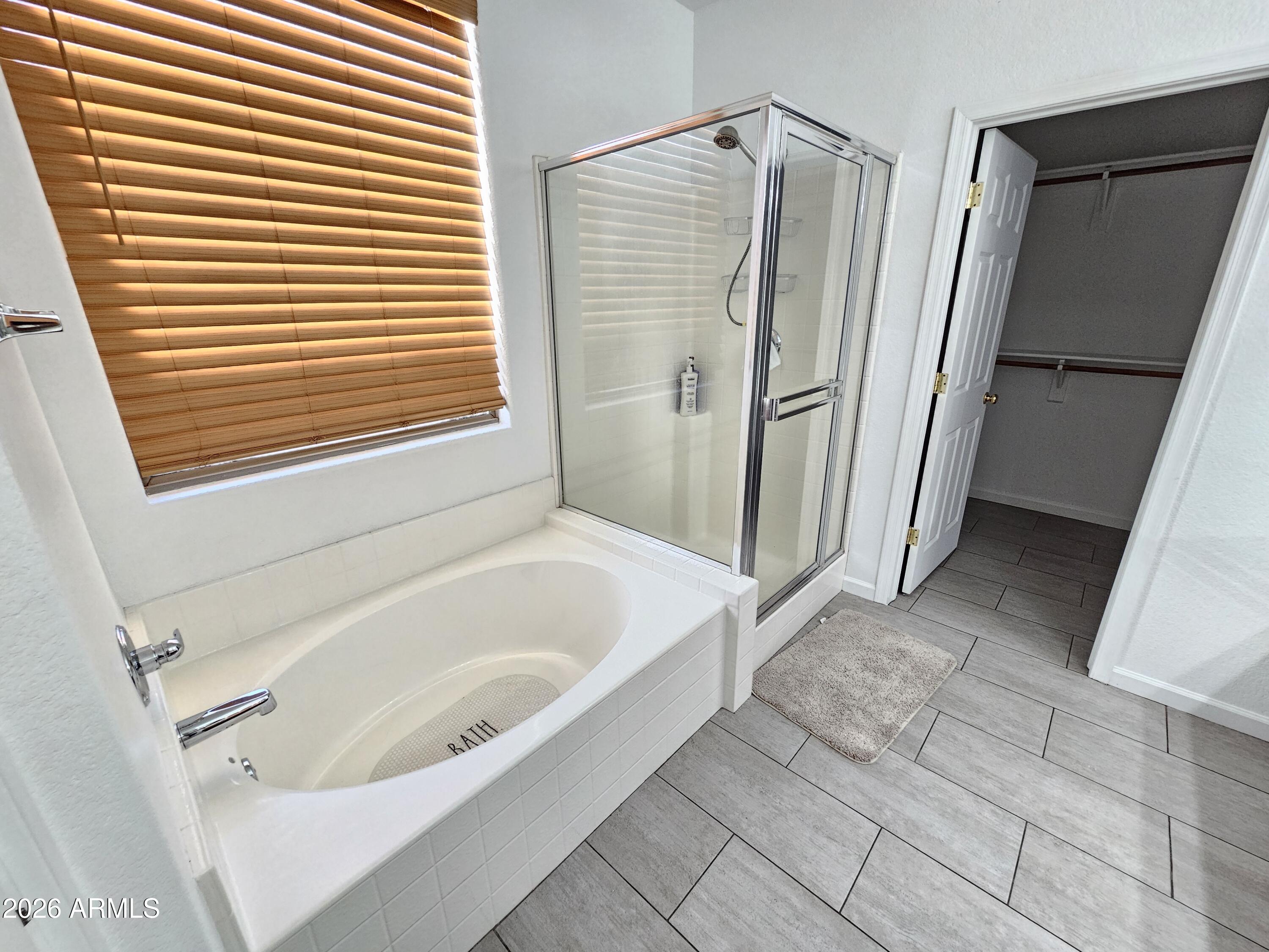ROVEY FARM ESTATES SOUTH - Residential Lease