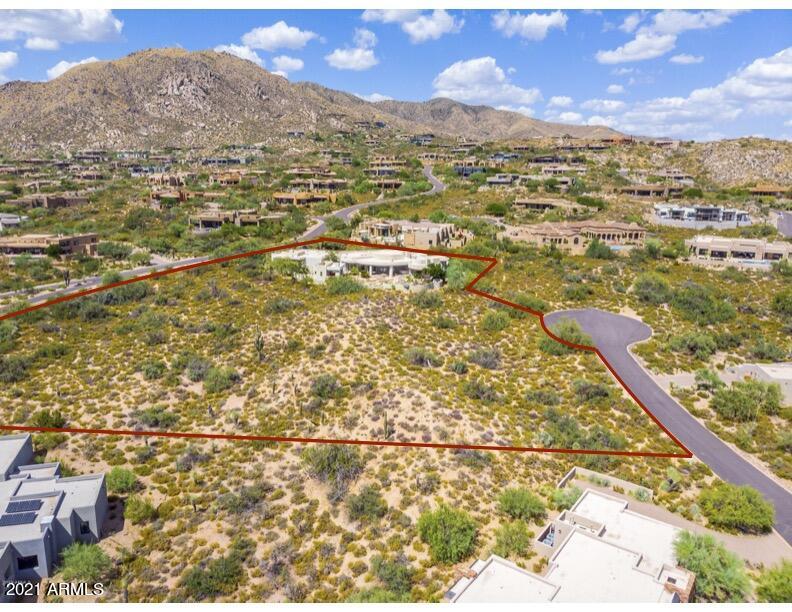 DESERT MOUNTAIN - Land