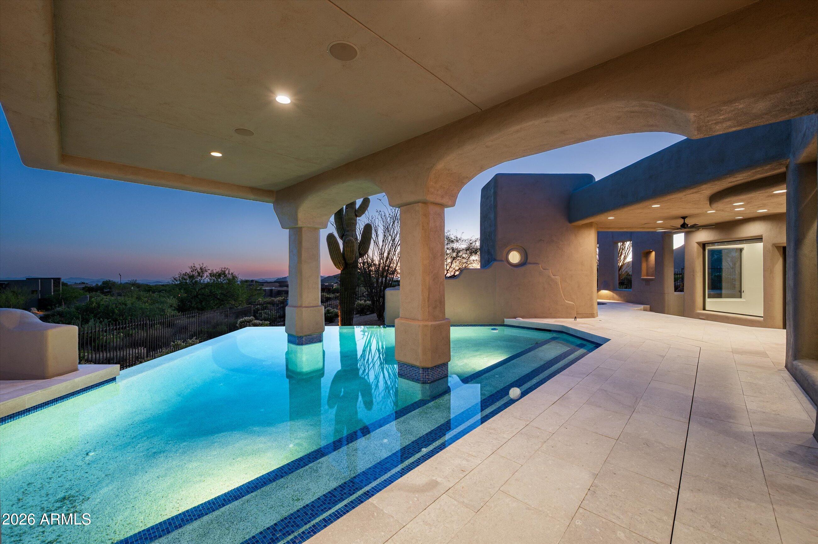 DESERT MOUNTAIN - Residential