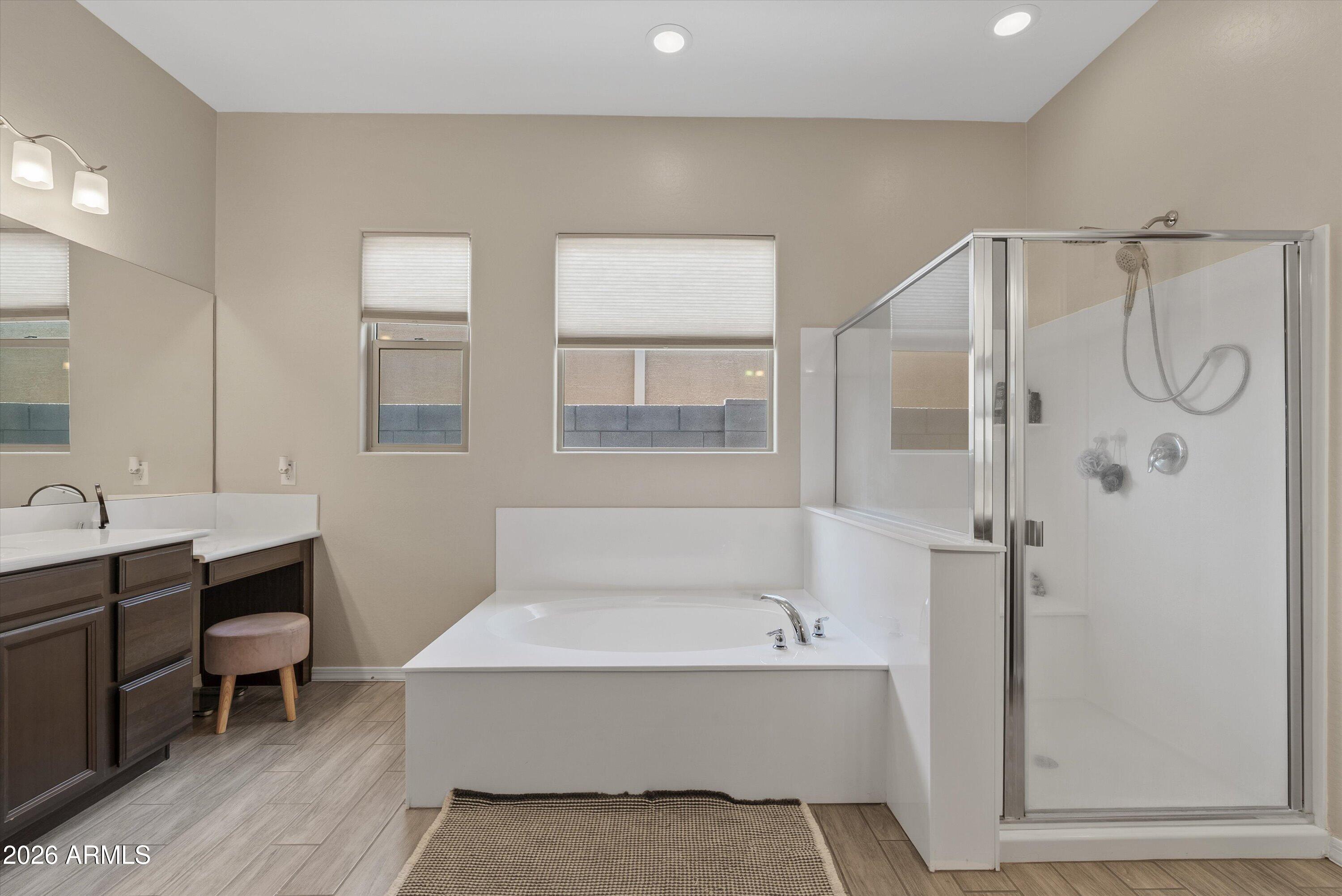 HARVEST QUEEN CREEK - Residential