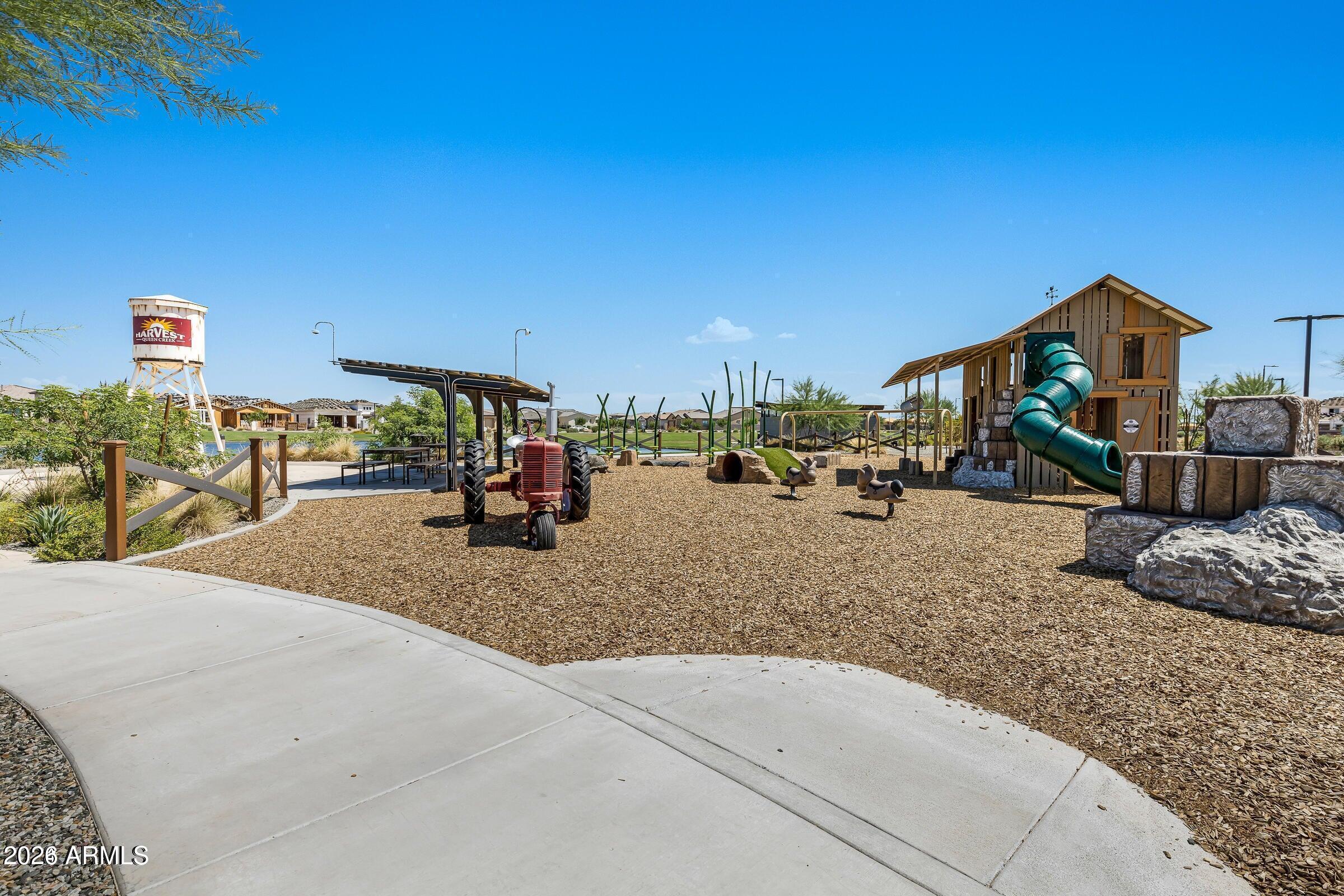 HARVEST QUEEN CREEK - Residential