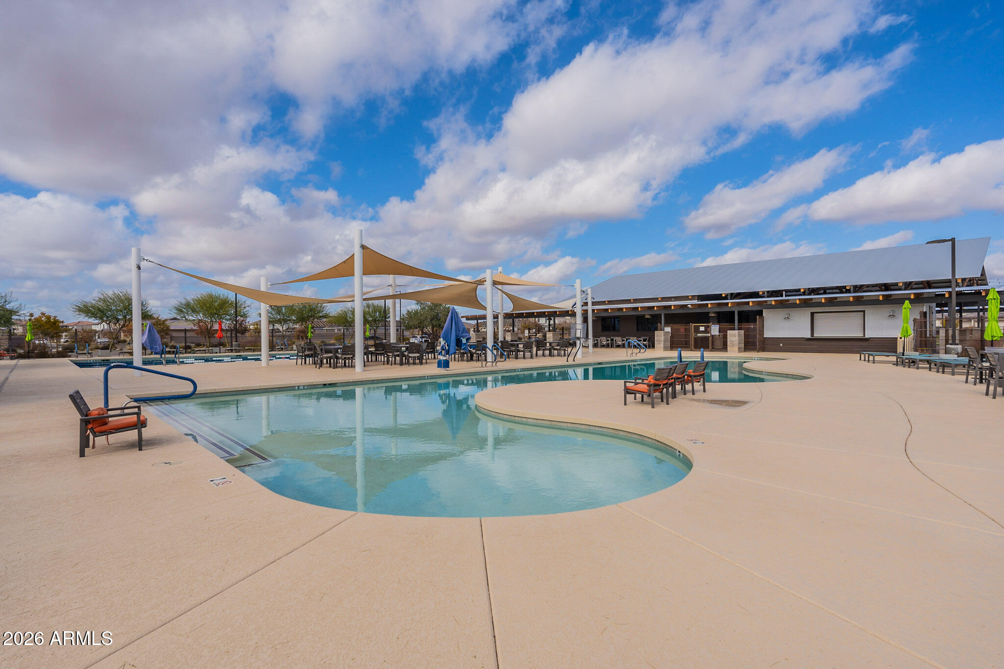 HARVEST QUEEN CREEK - Residential