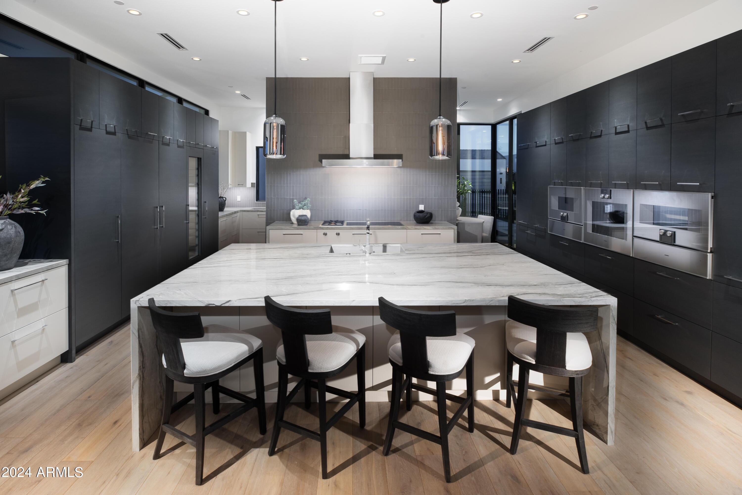 RITZ-CARLTON PARCEL B - Residential