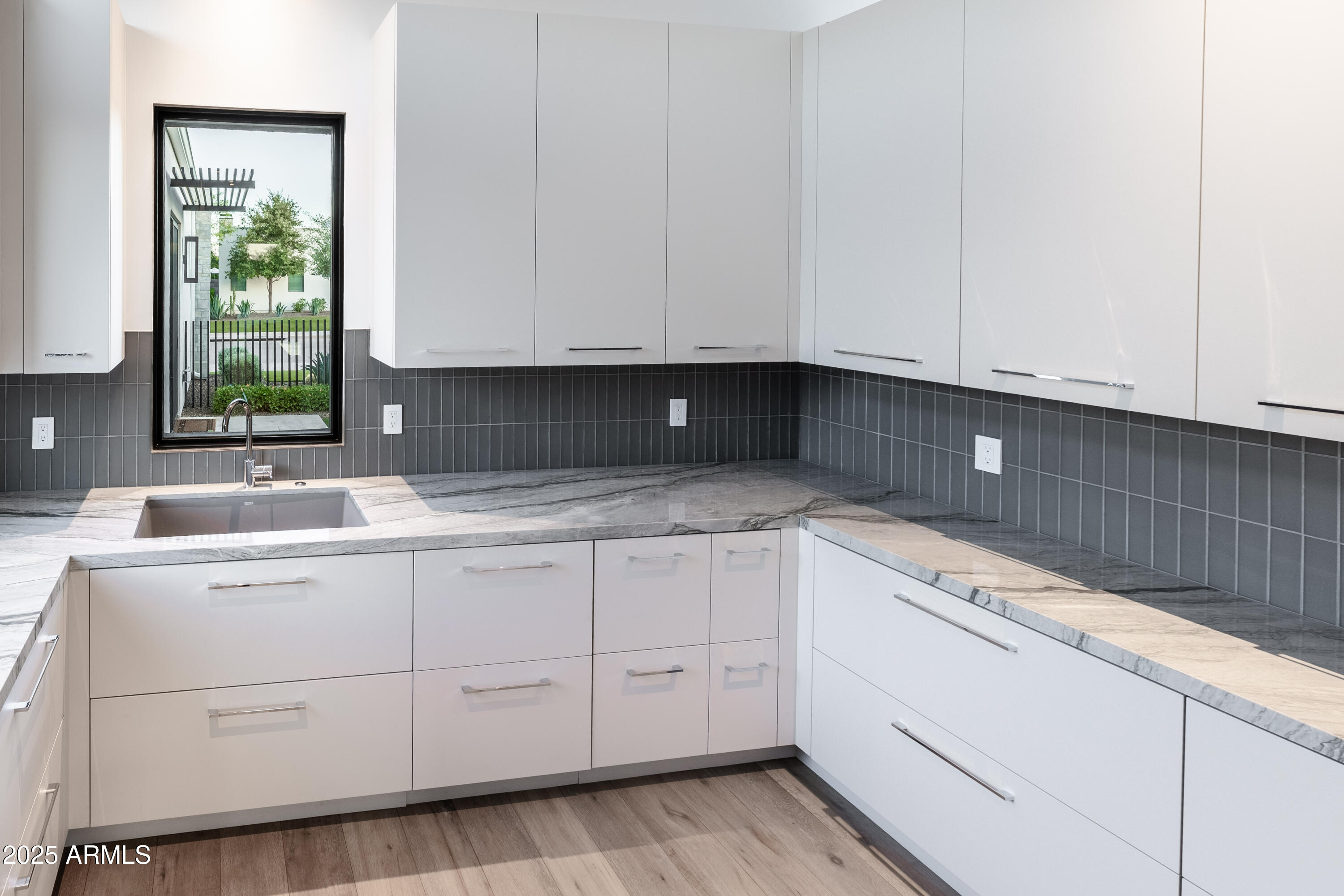 RITZ-CARLTON PARCEL B - Residential
