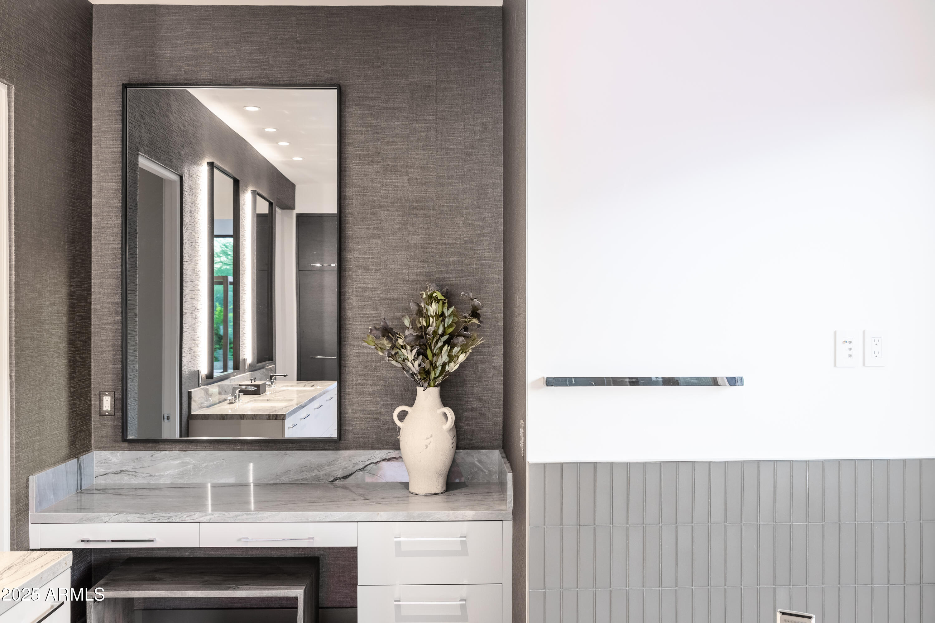 RITZ-CARLTON PARCEL B - Residential