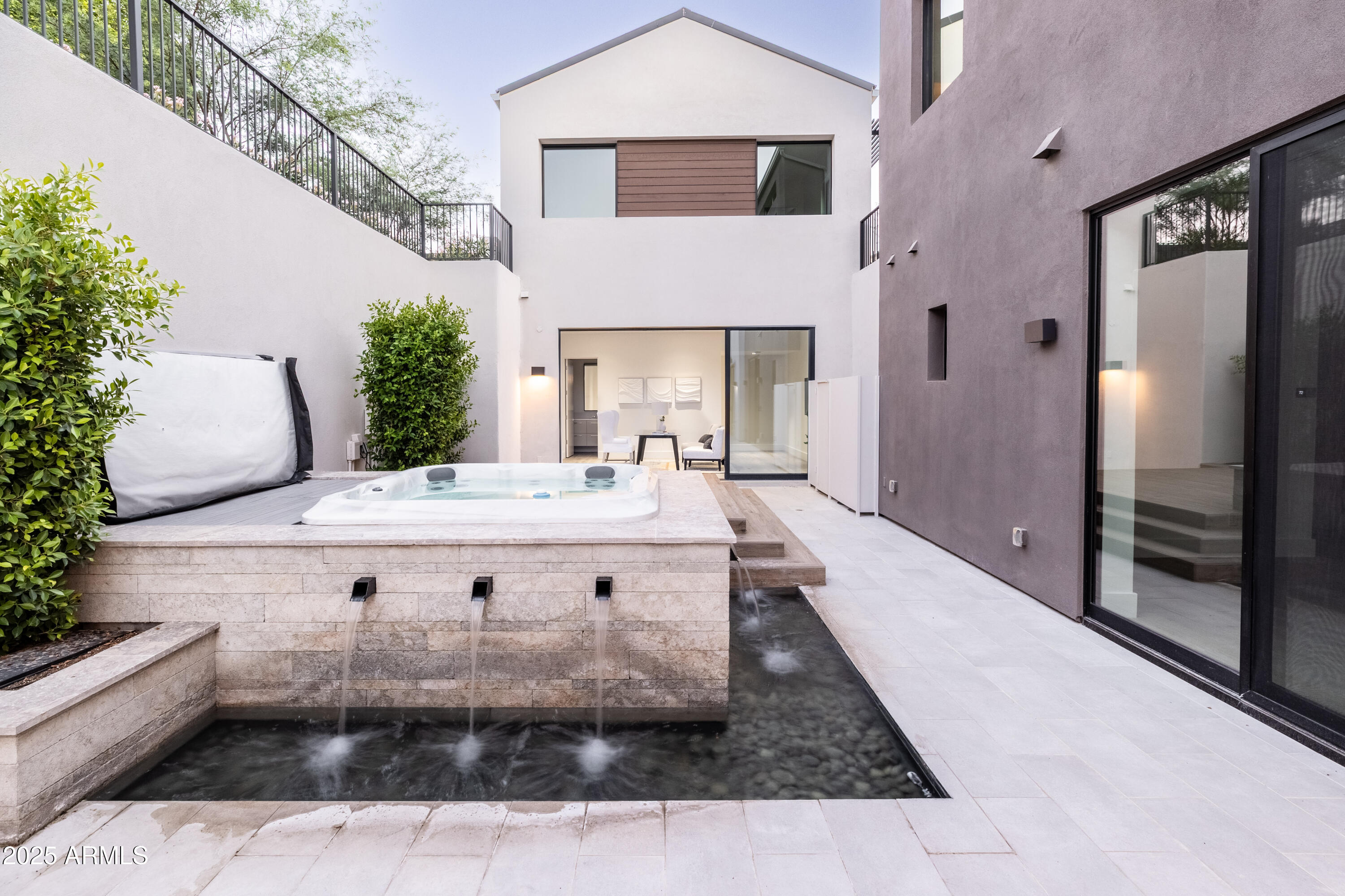 RITZ-CARLTON PARCEL B - Residential
