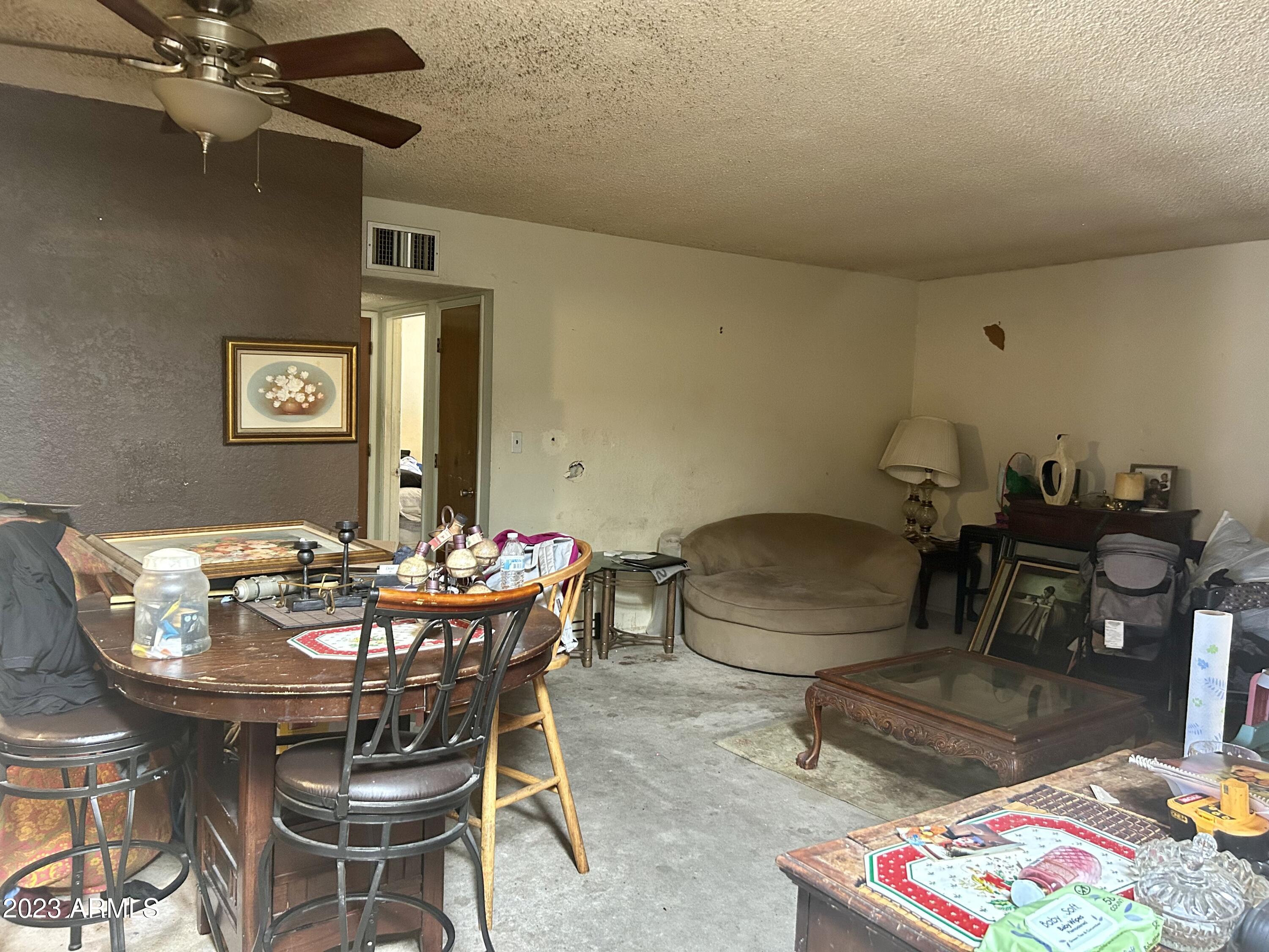TOWN & COUNTRY ESTATES UNIT 12 - Residential