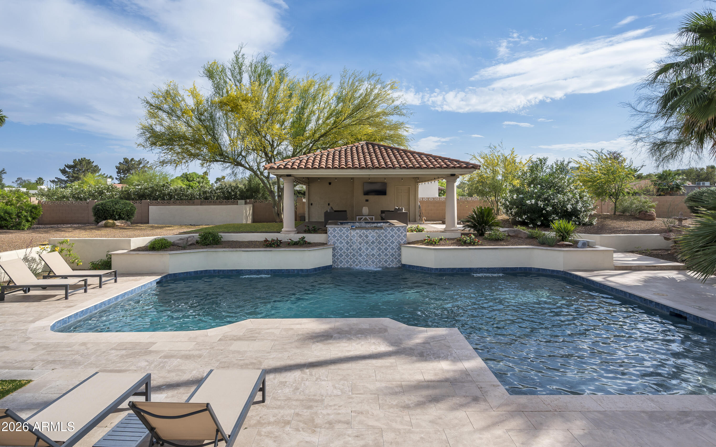DESERT HOMES - Residential