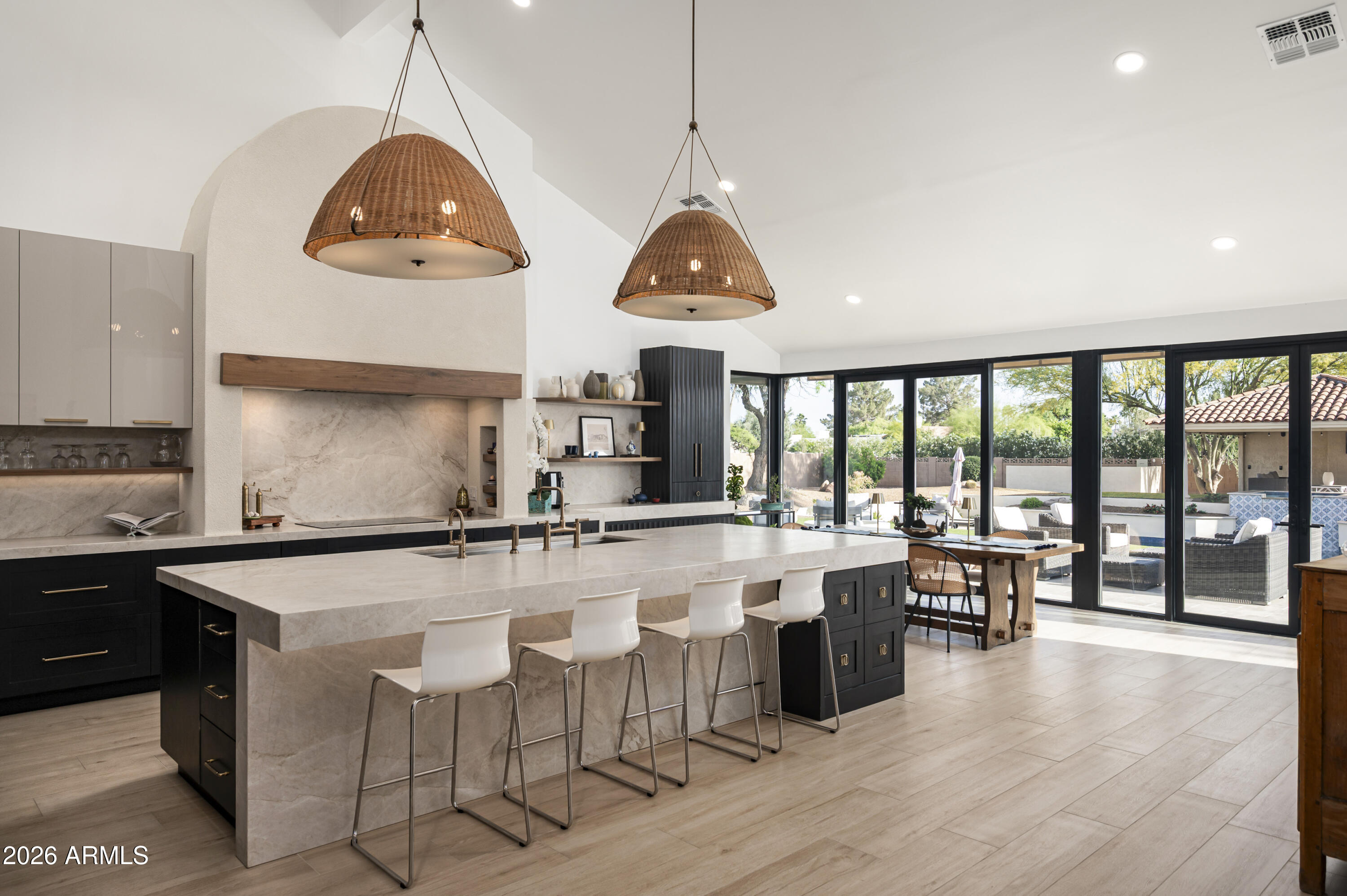 DESERT HOMES - Residential