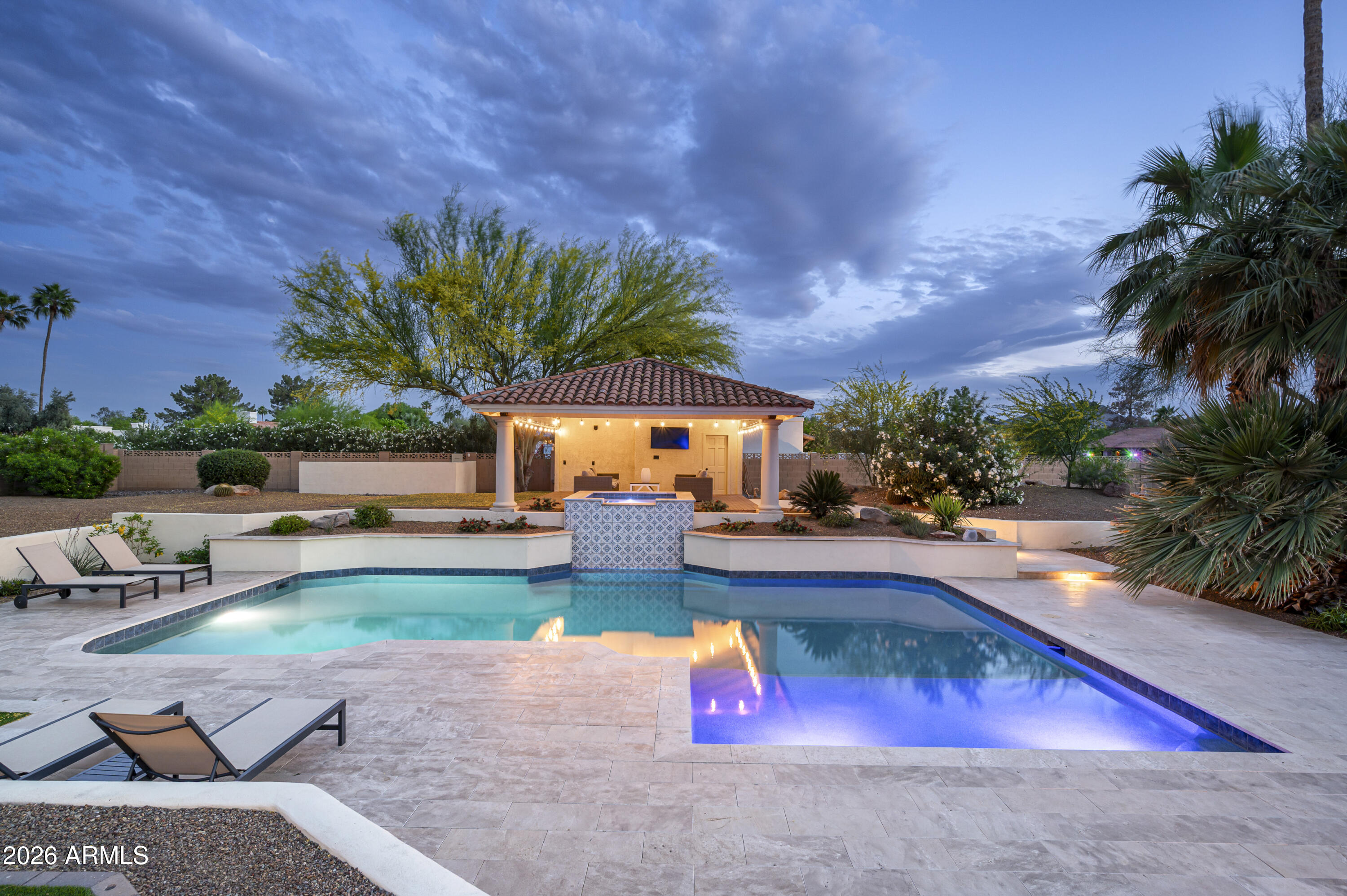 DESERT HOMES - Residential