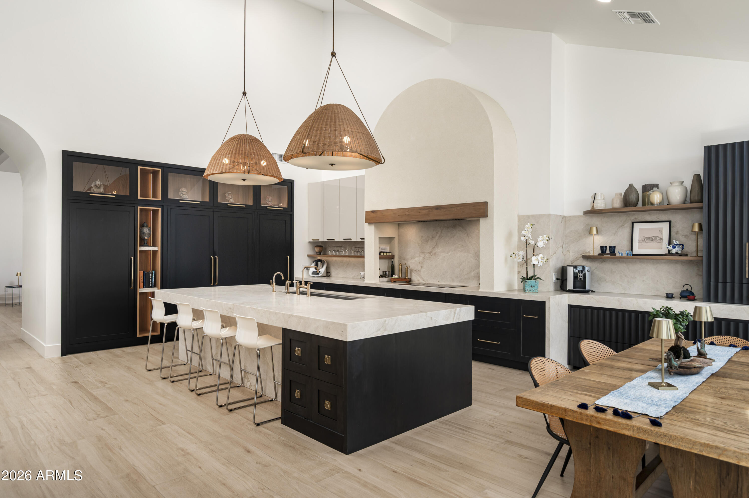 DESERT HOMES - Residential