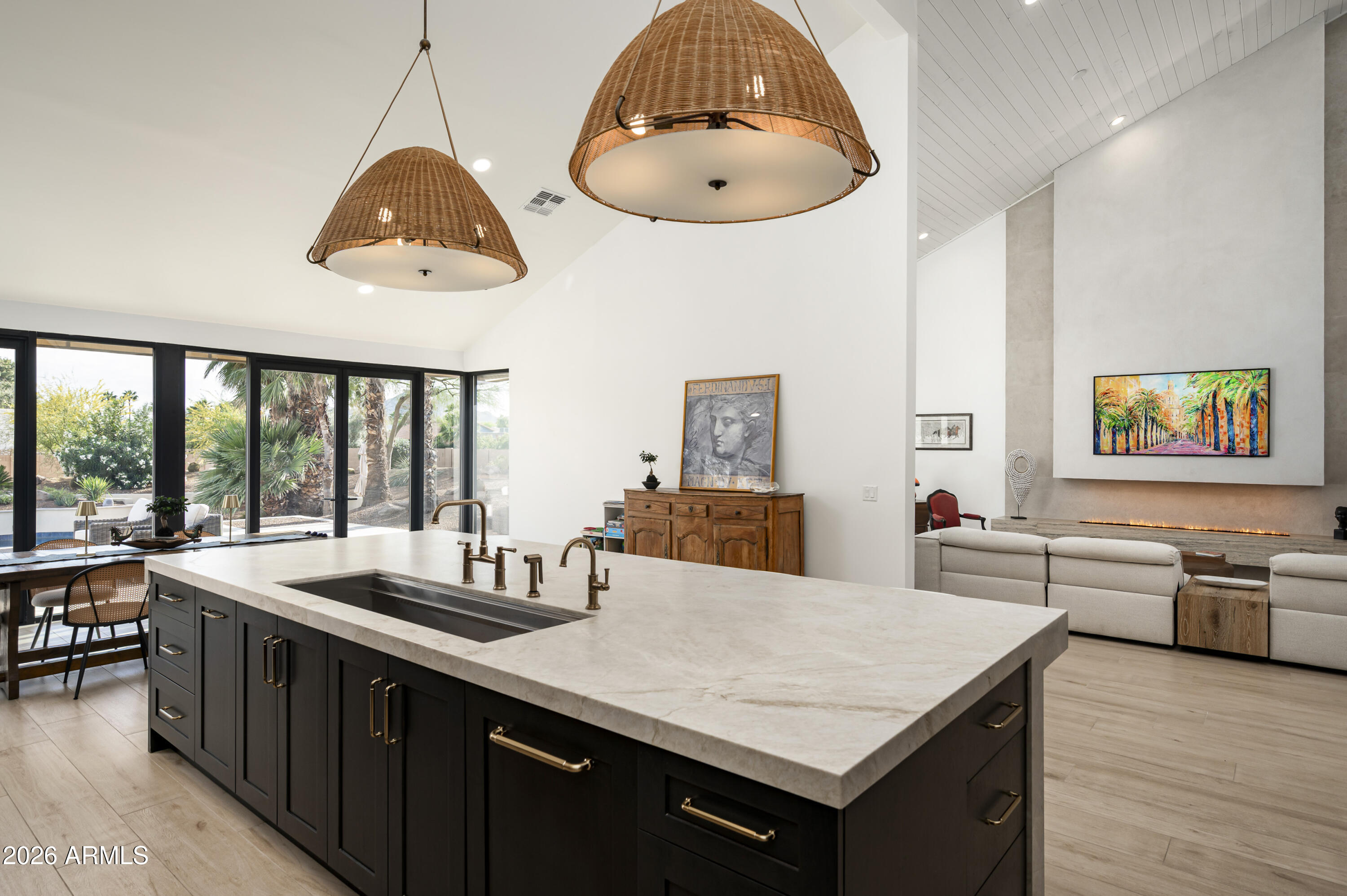 DESERT HOMES - Residential