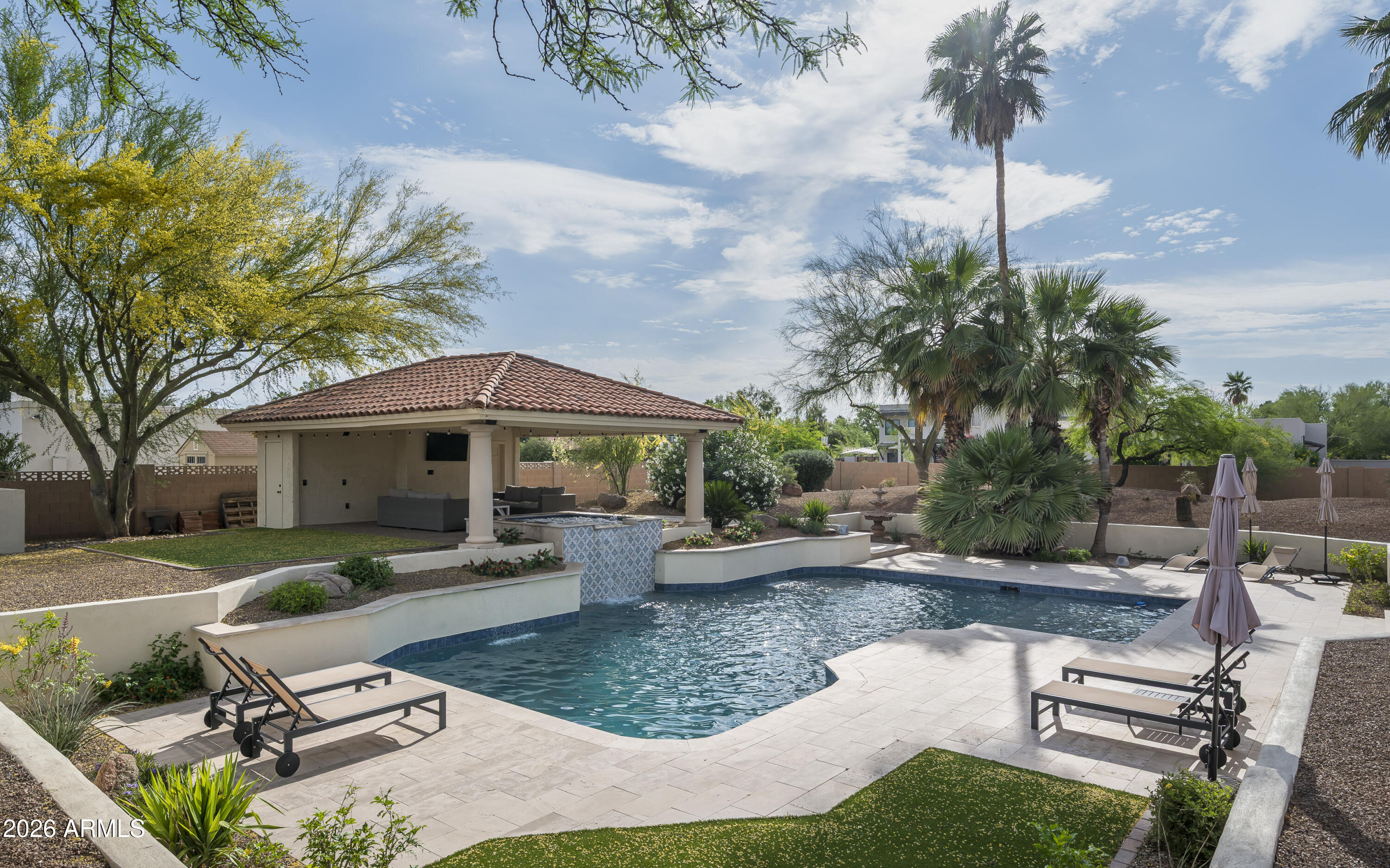 DESERT HOMES - Residential