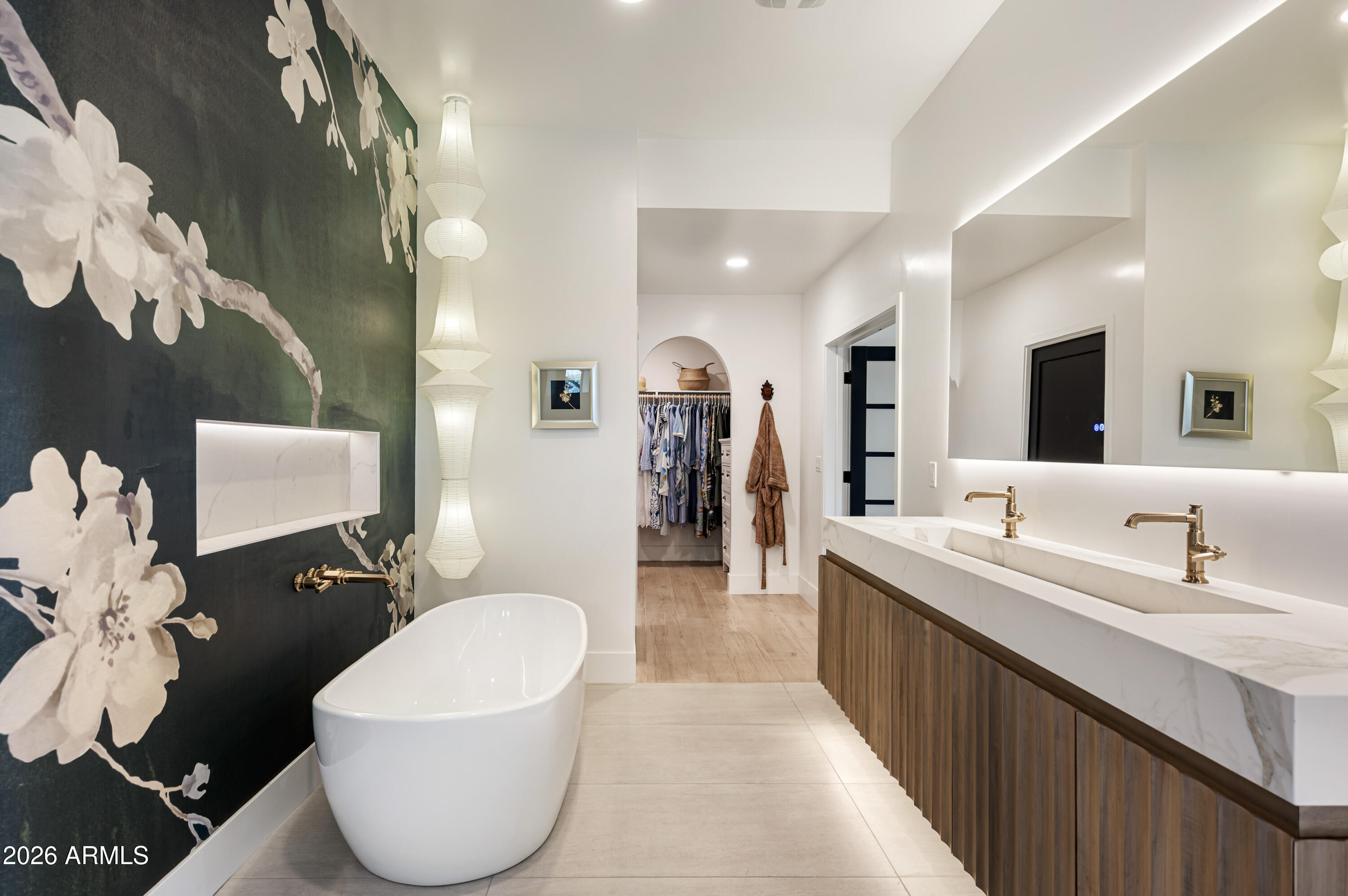 DESERT HOMES - Residential