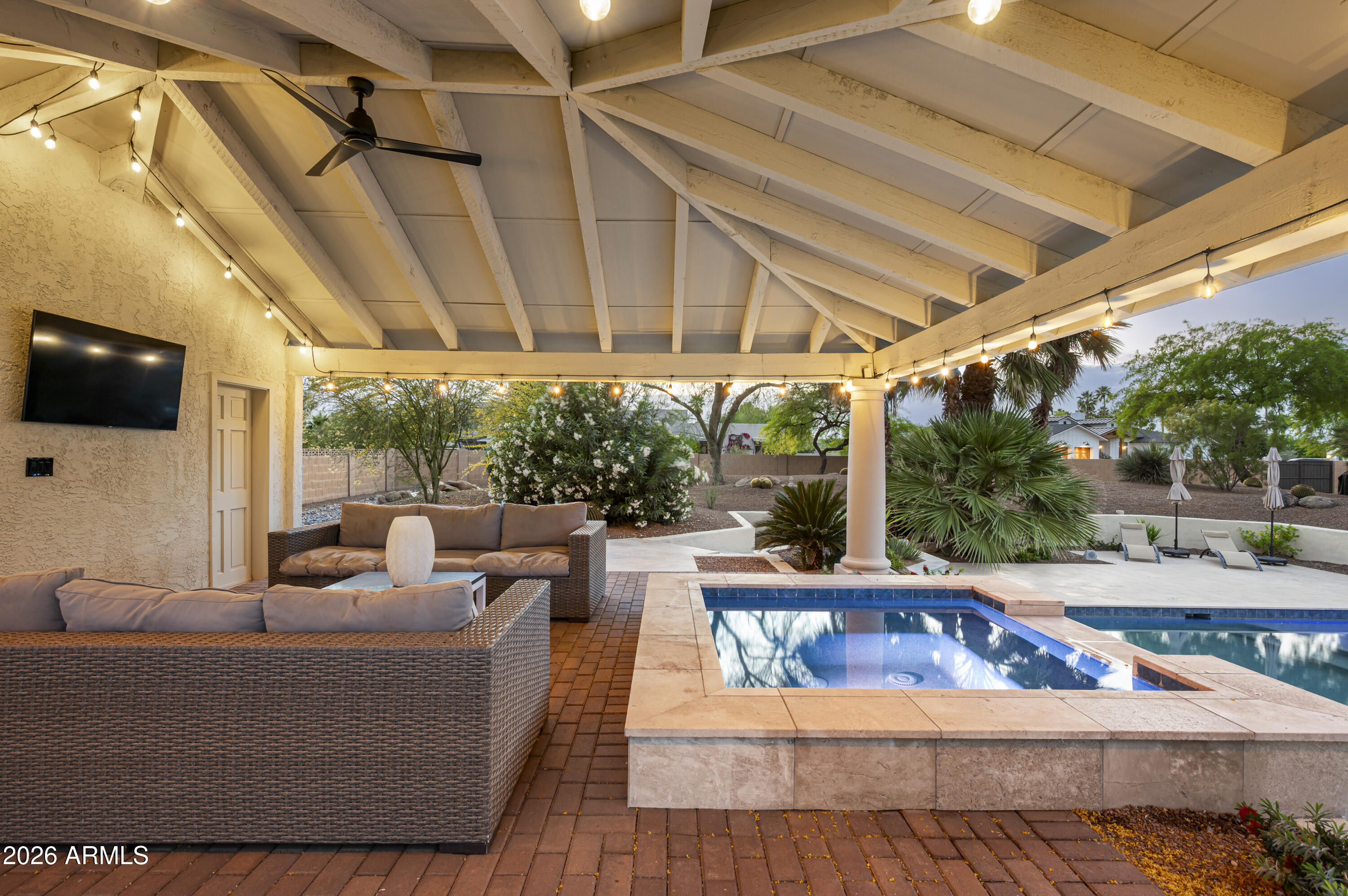 DESERT HOMES - Residential