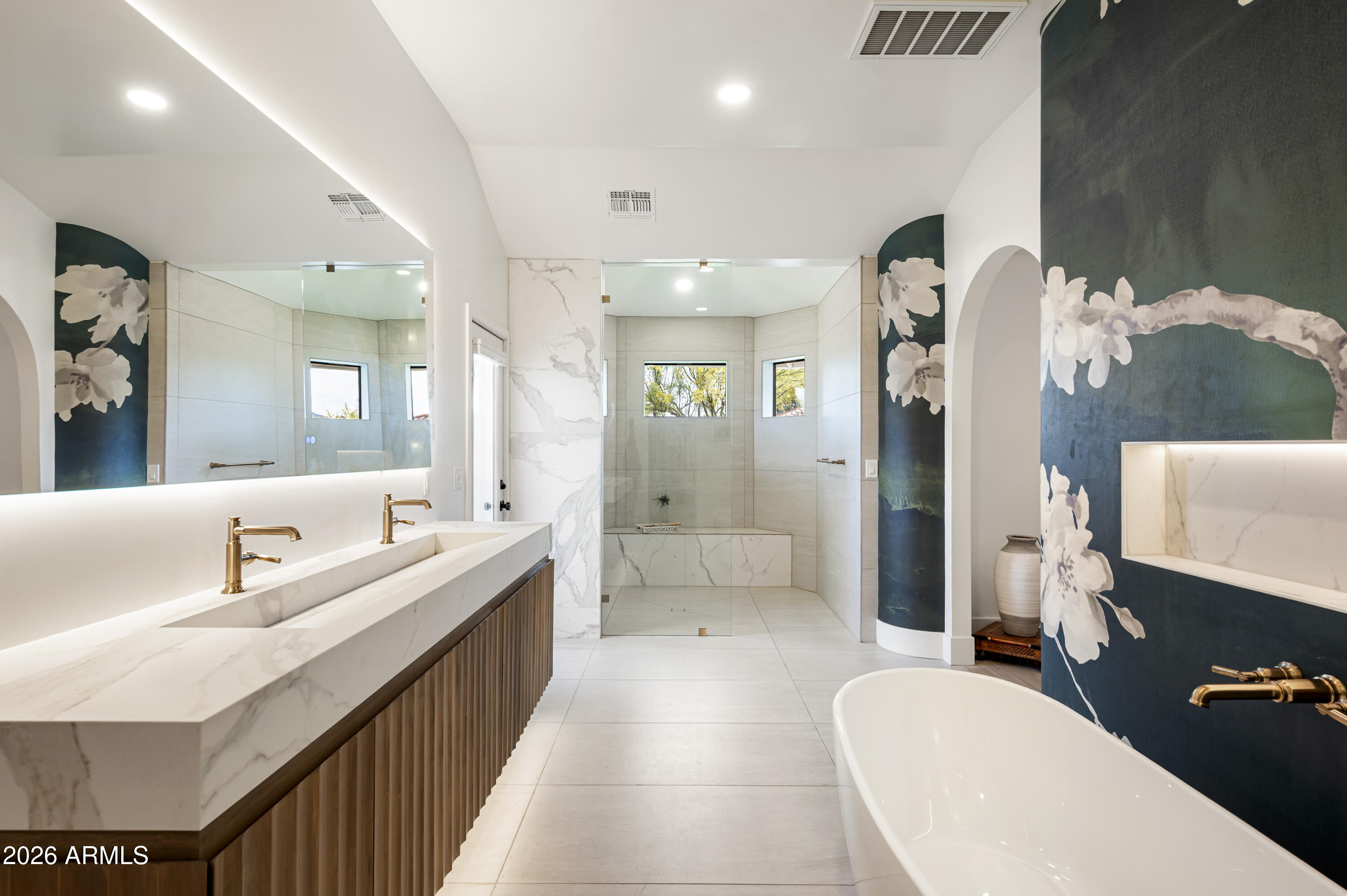 DESERT HOMES - Residential