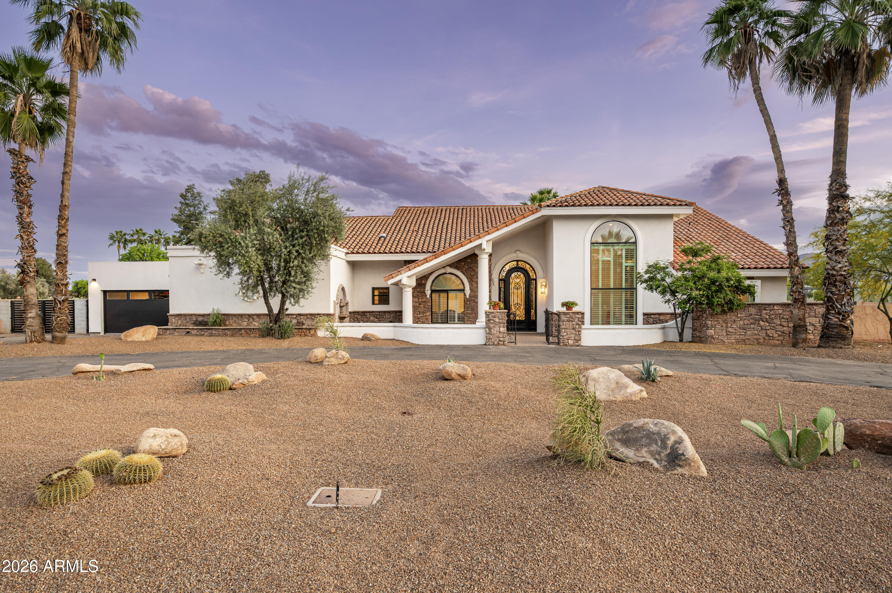 DESERT HOMES - Residential