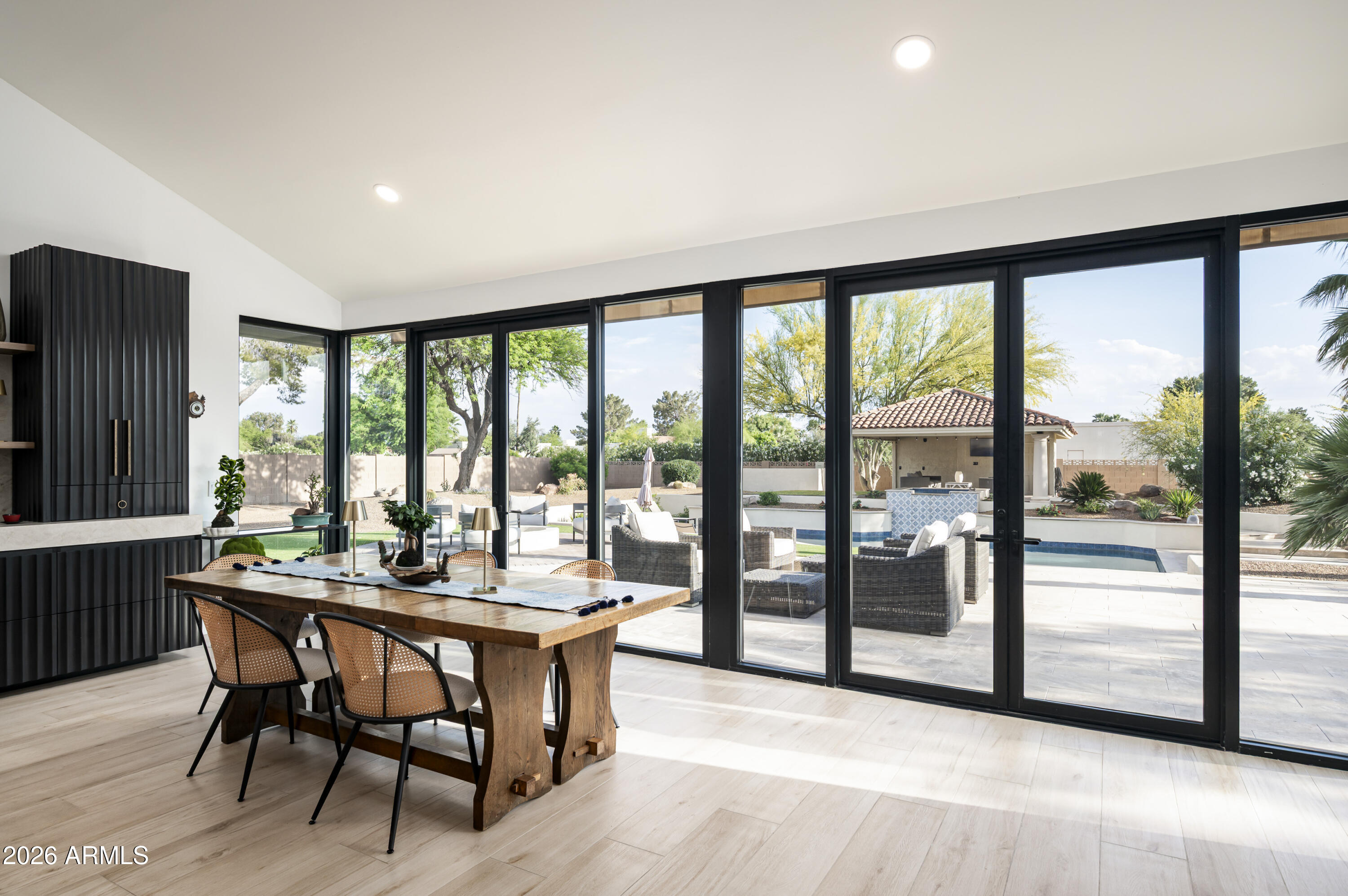 DESERT HOMES - Residential