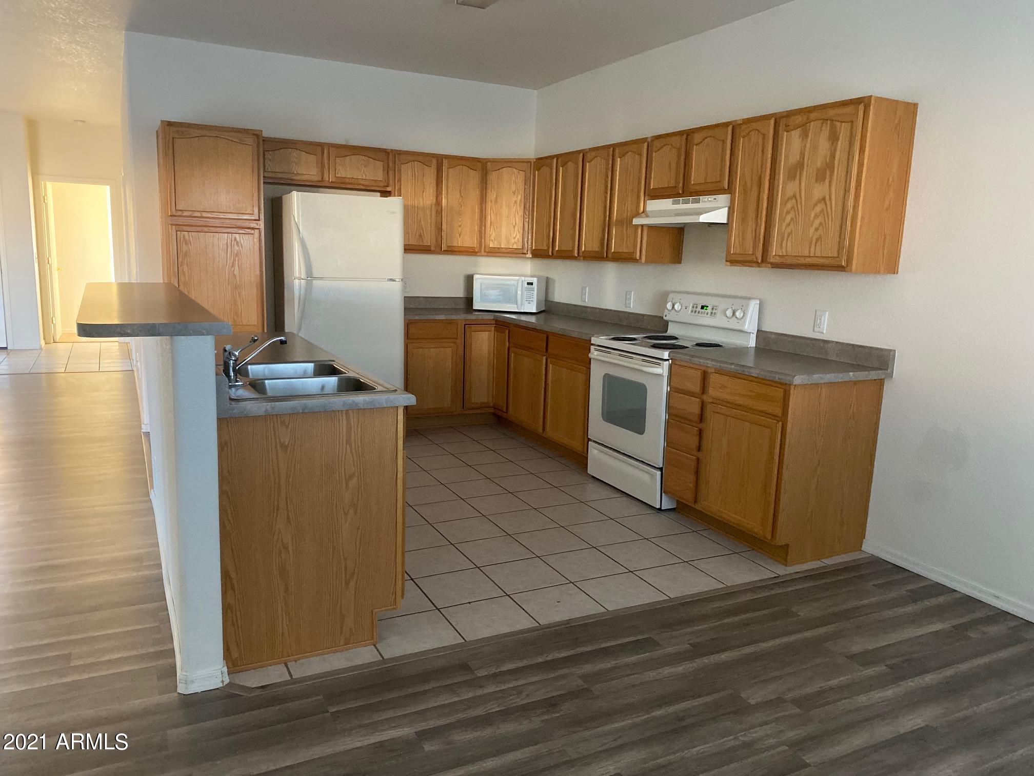ESCONDIDO PHASE 3 - Residential Lease