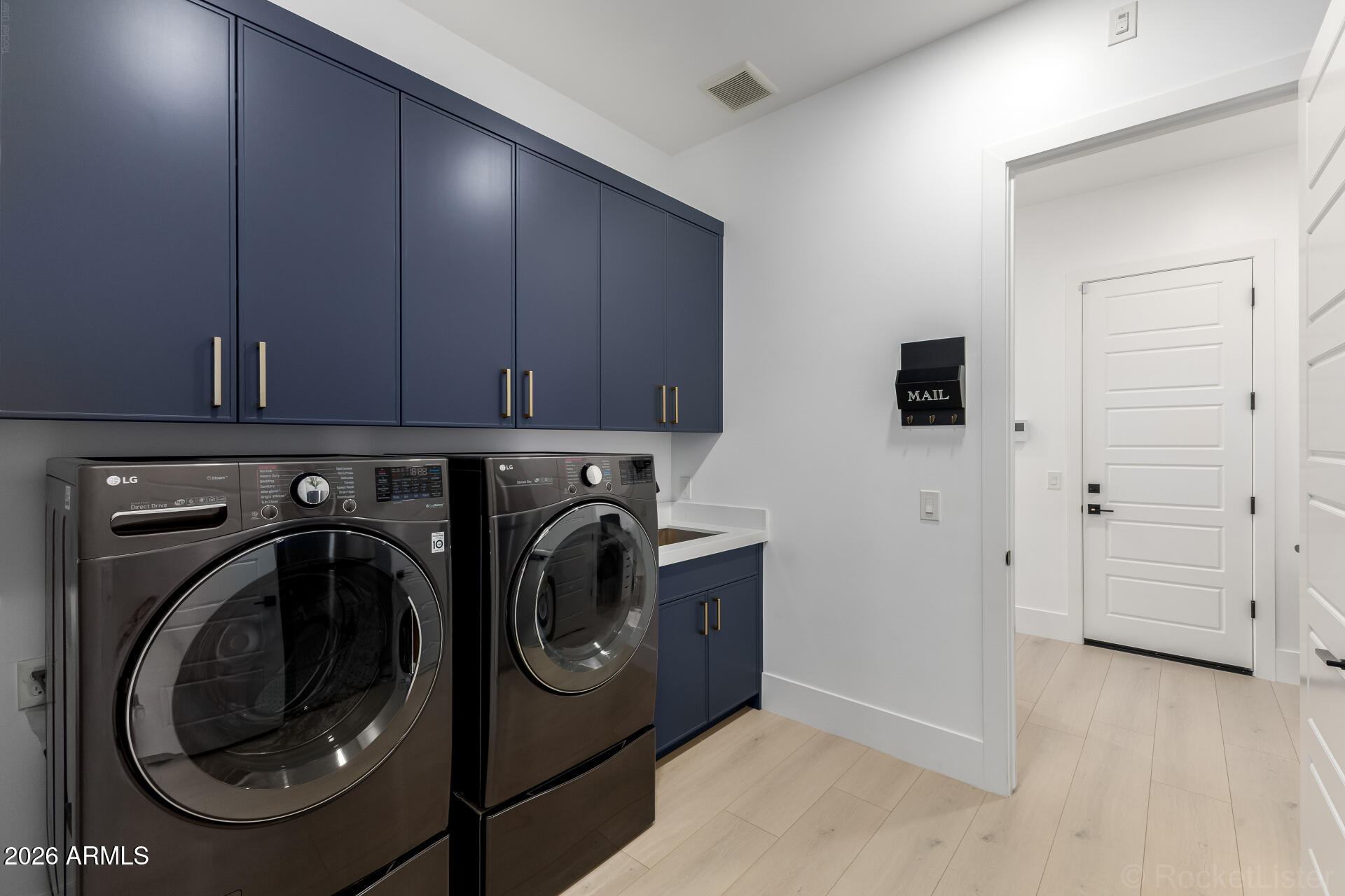 NORTHPOINT - Residential