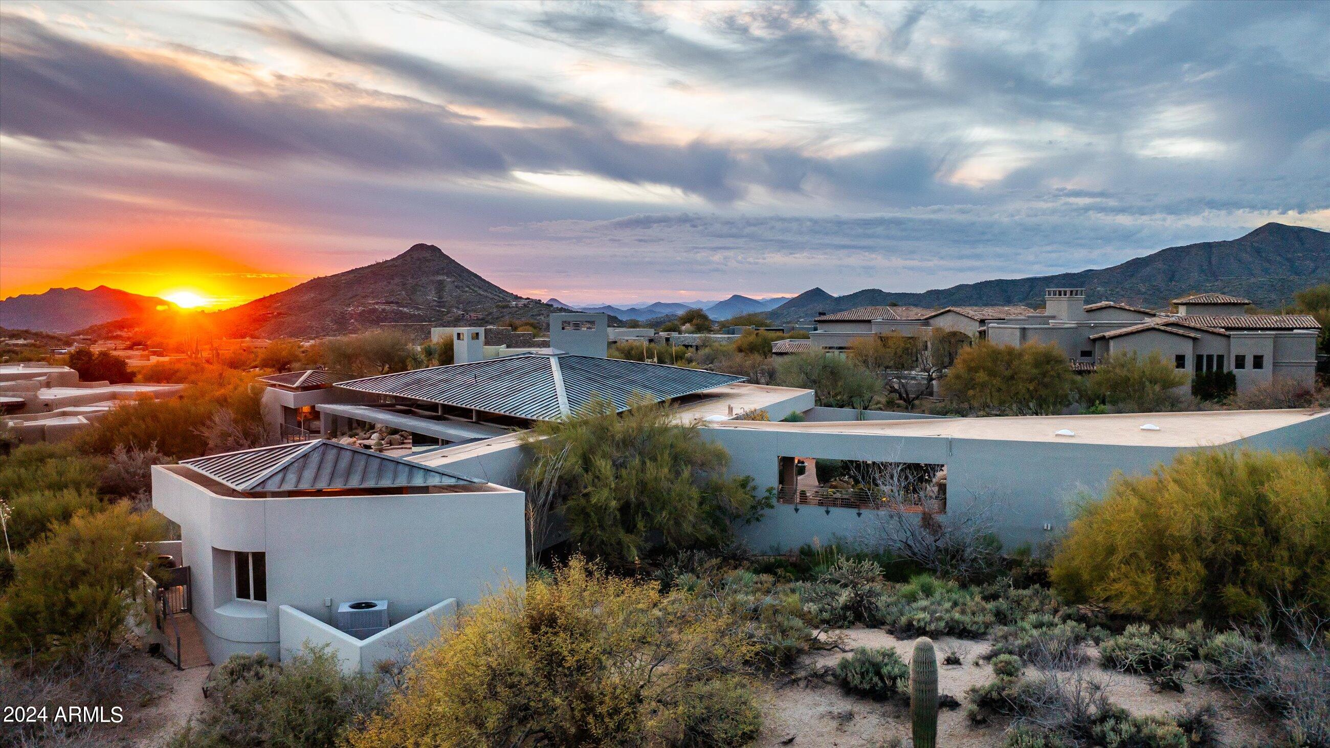 DESERT MOUNTAIN - Residential