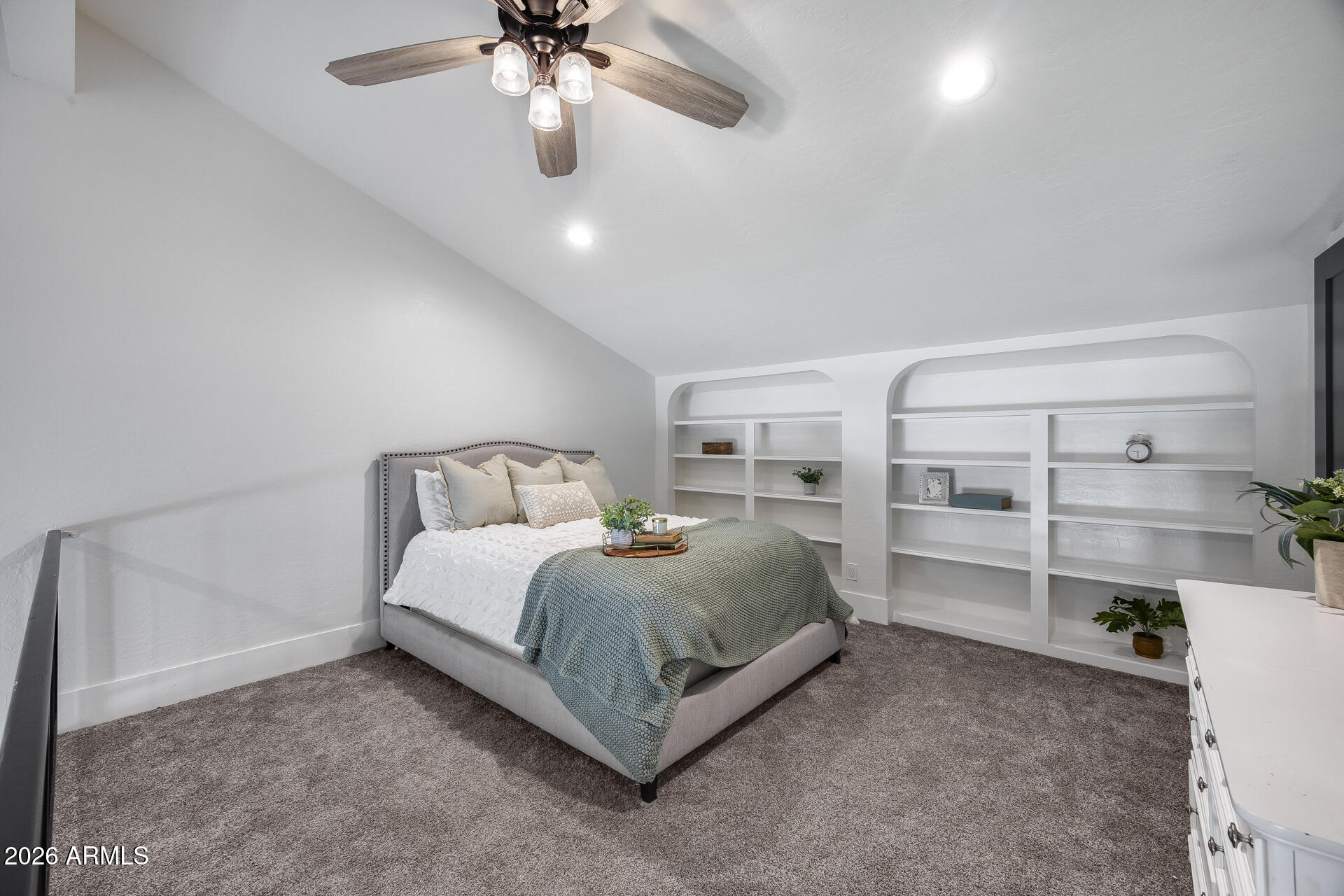 STONERIDGE MANOR LOT 1-6 - Residential