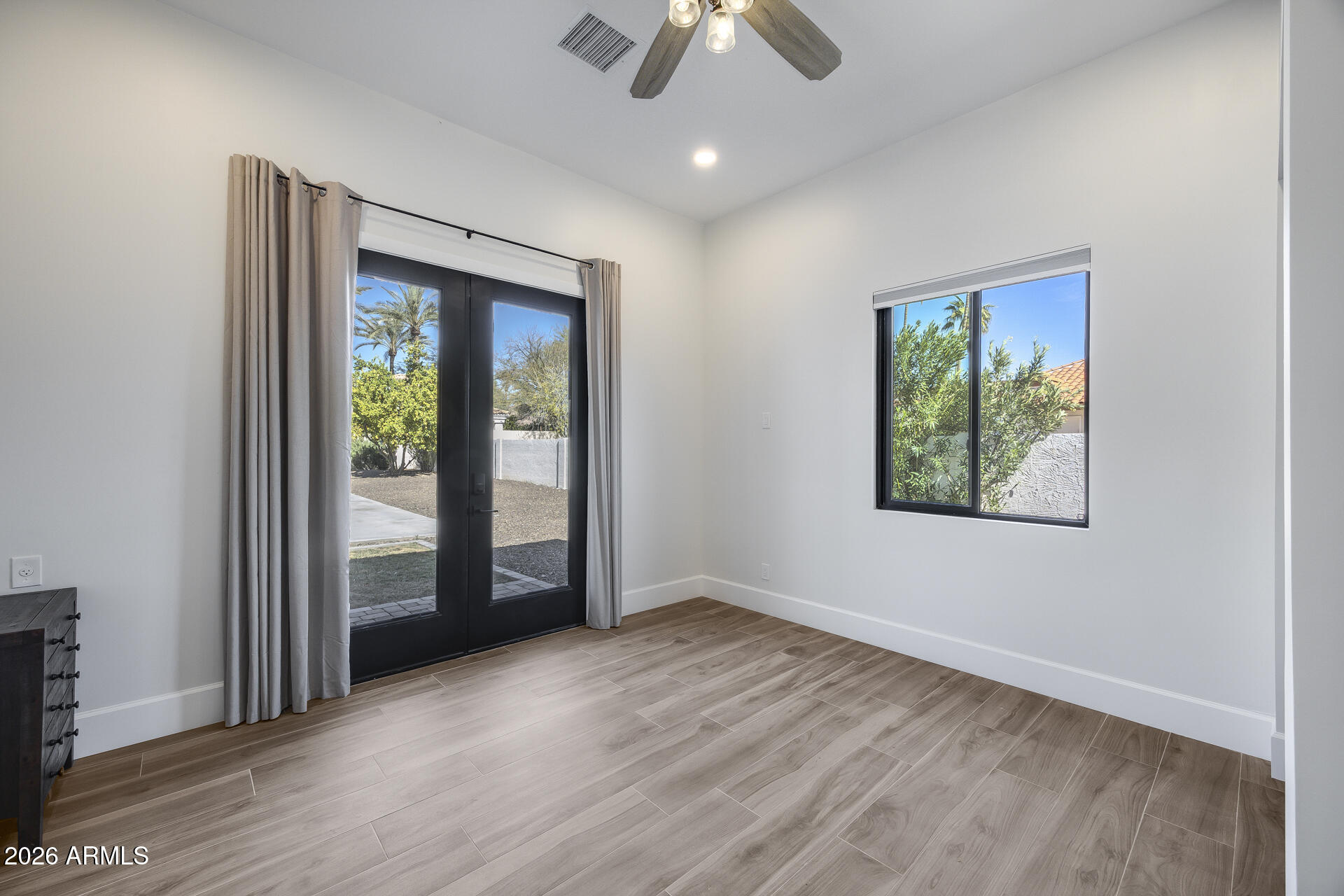 STONERIDGE MANOR LOT 1-6 - Residential