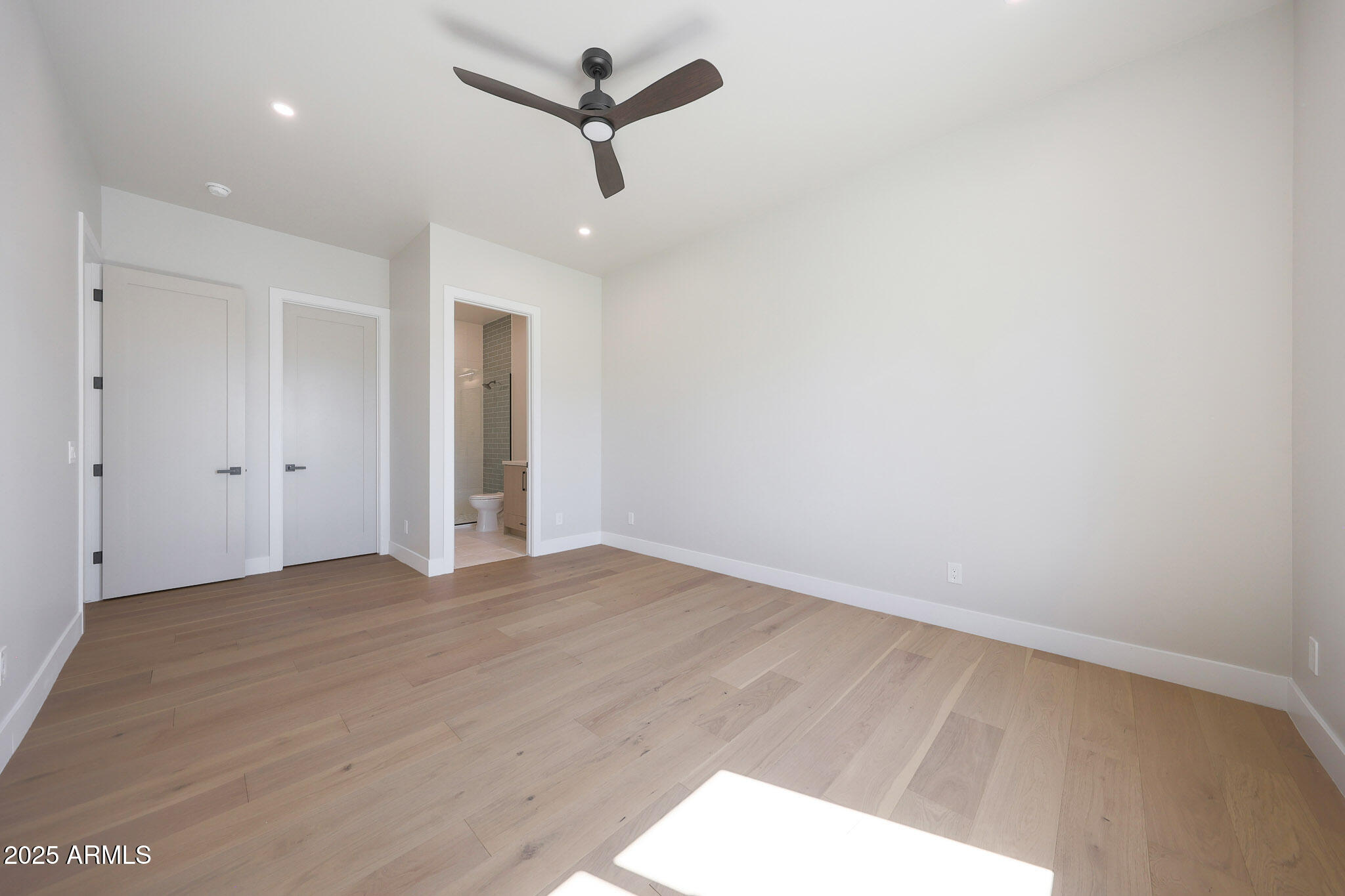 AVANT 1 UNIT 2 - Residential