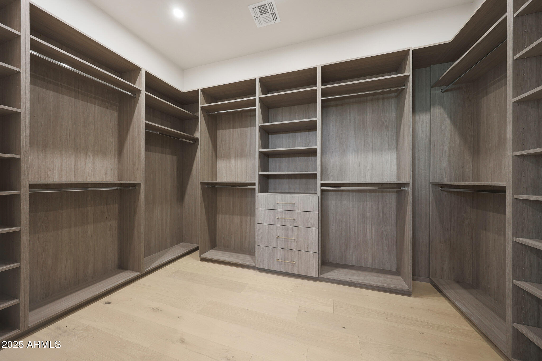 AVANT 1 UNIT 2 - Residential