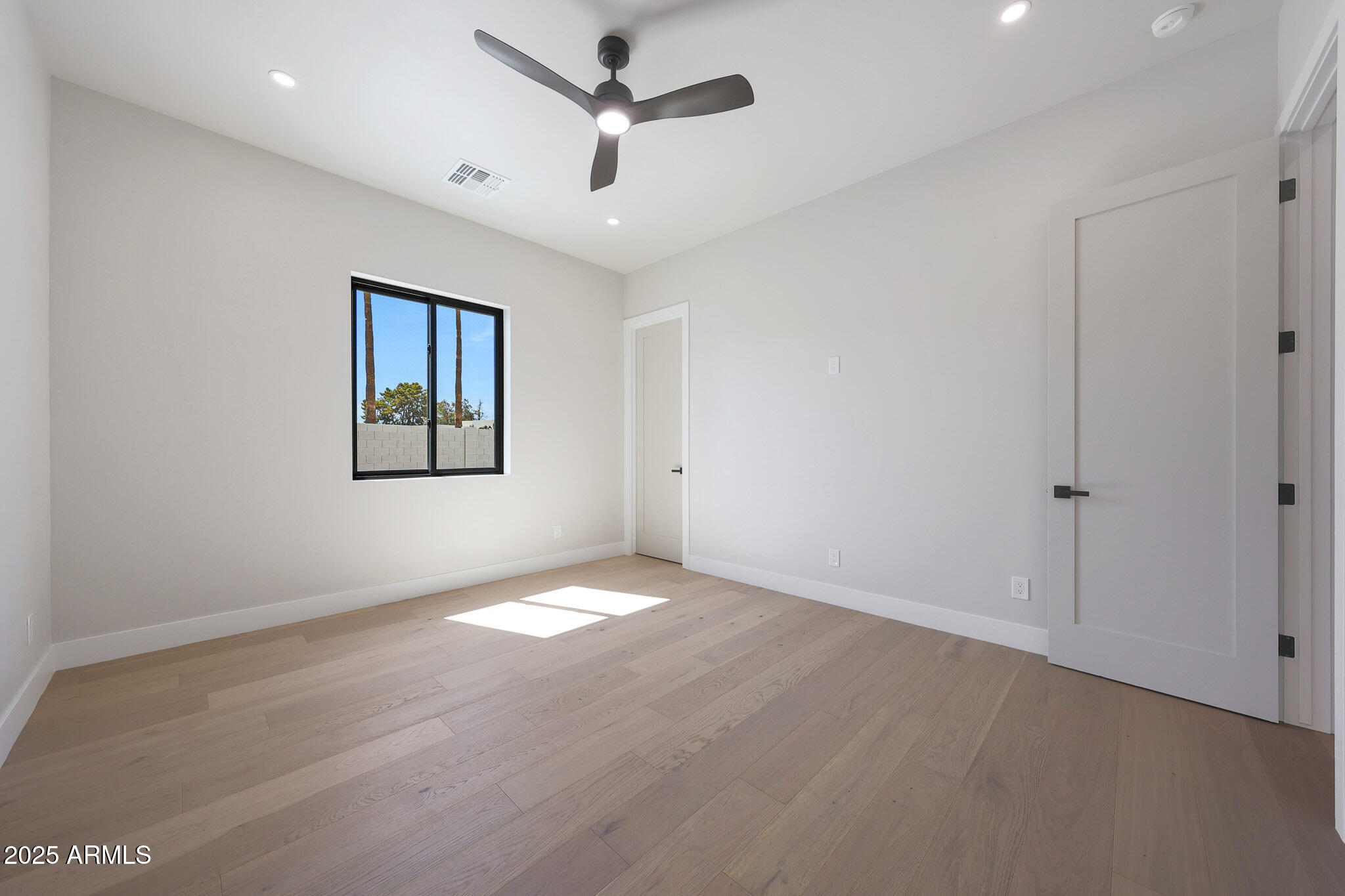 AVANT 1 UNIT 2 - Residential