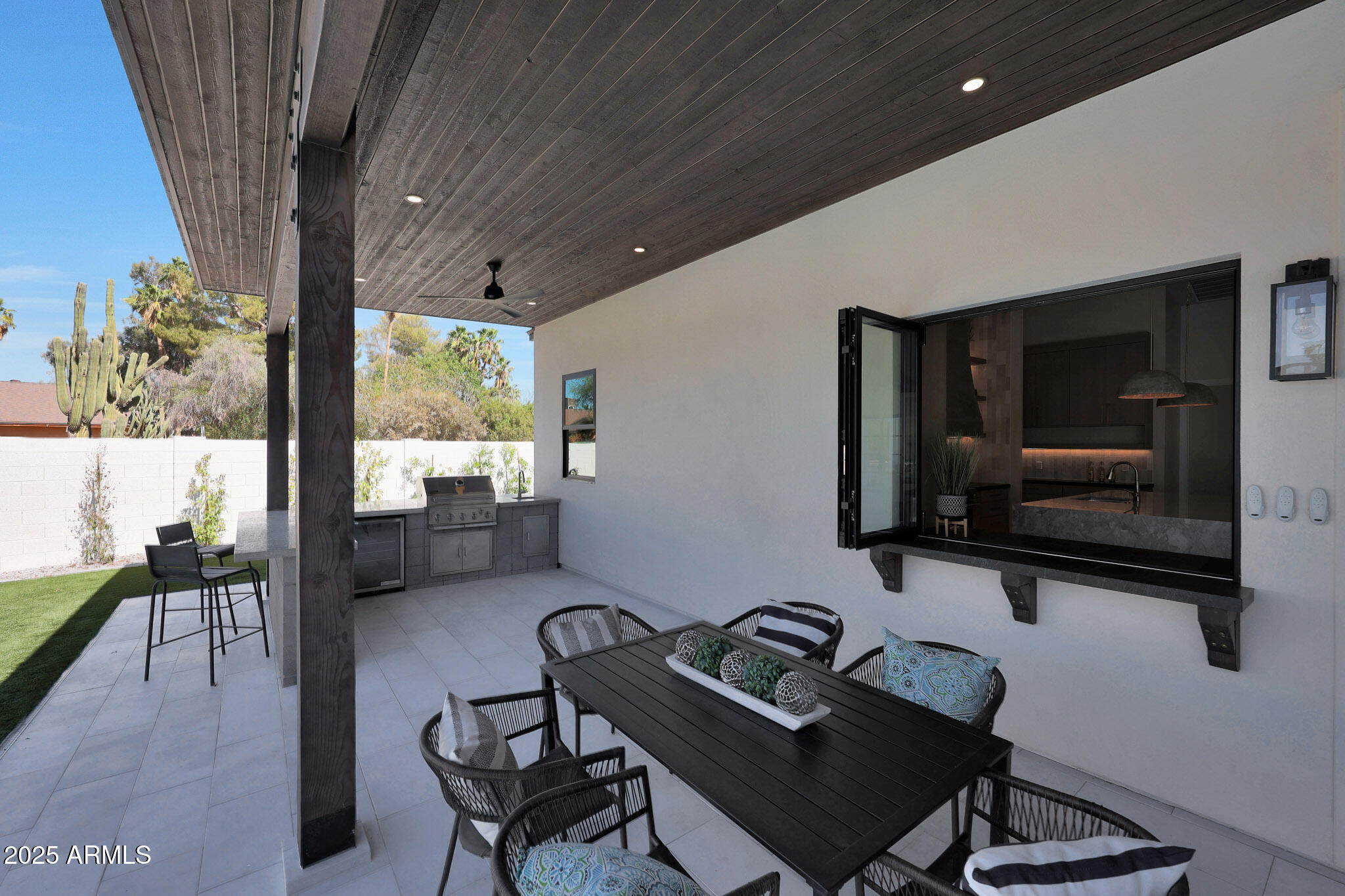 AVANT 1 UNIT 2 - Residential