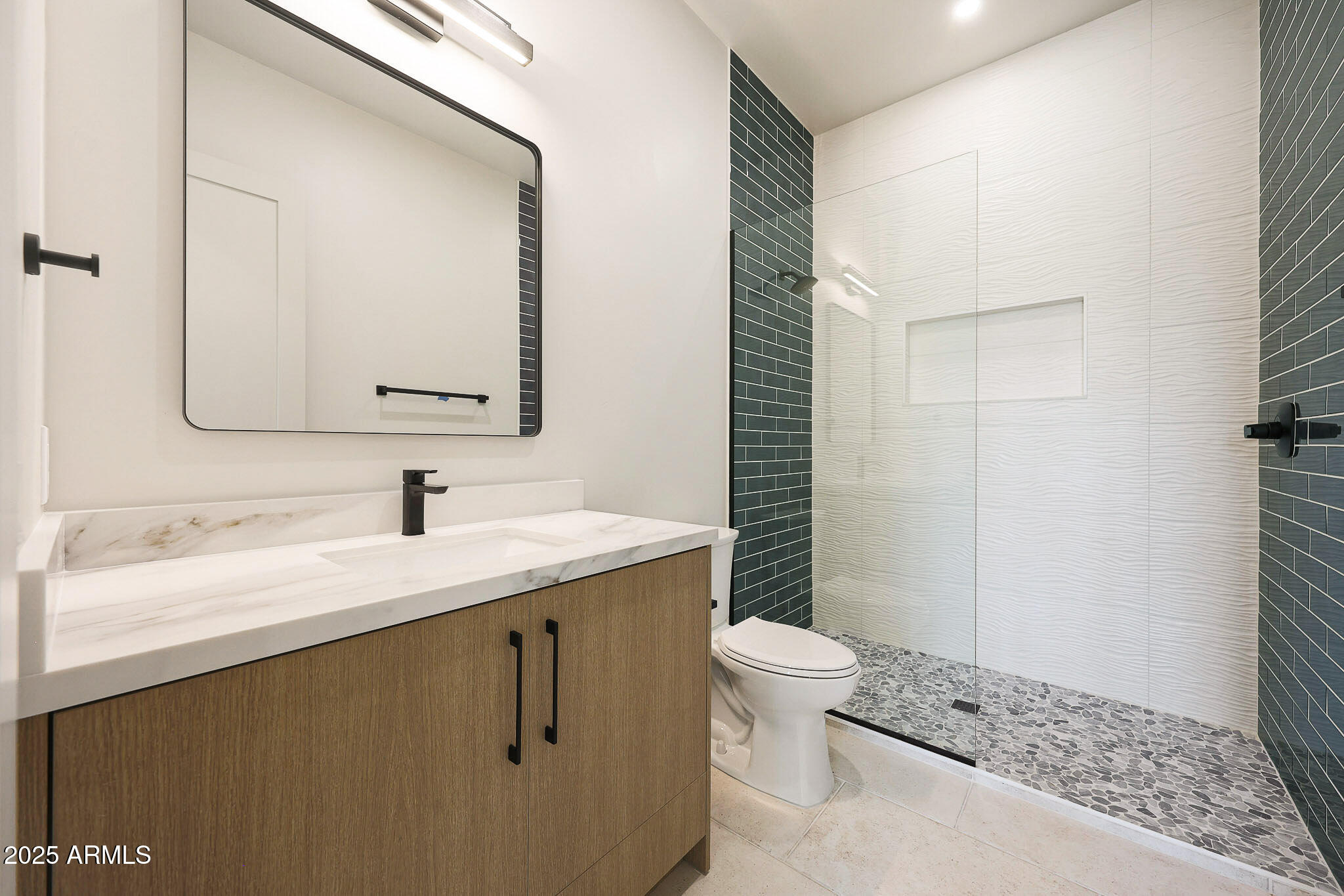 AVANT 1 UNIT 2 - Residential