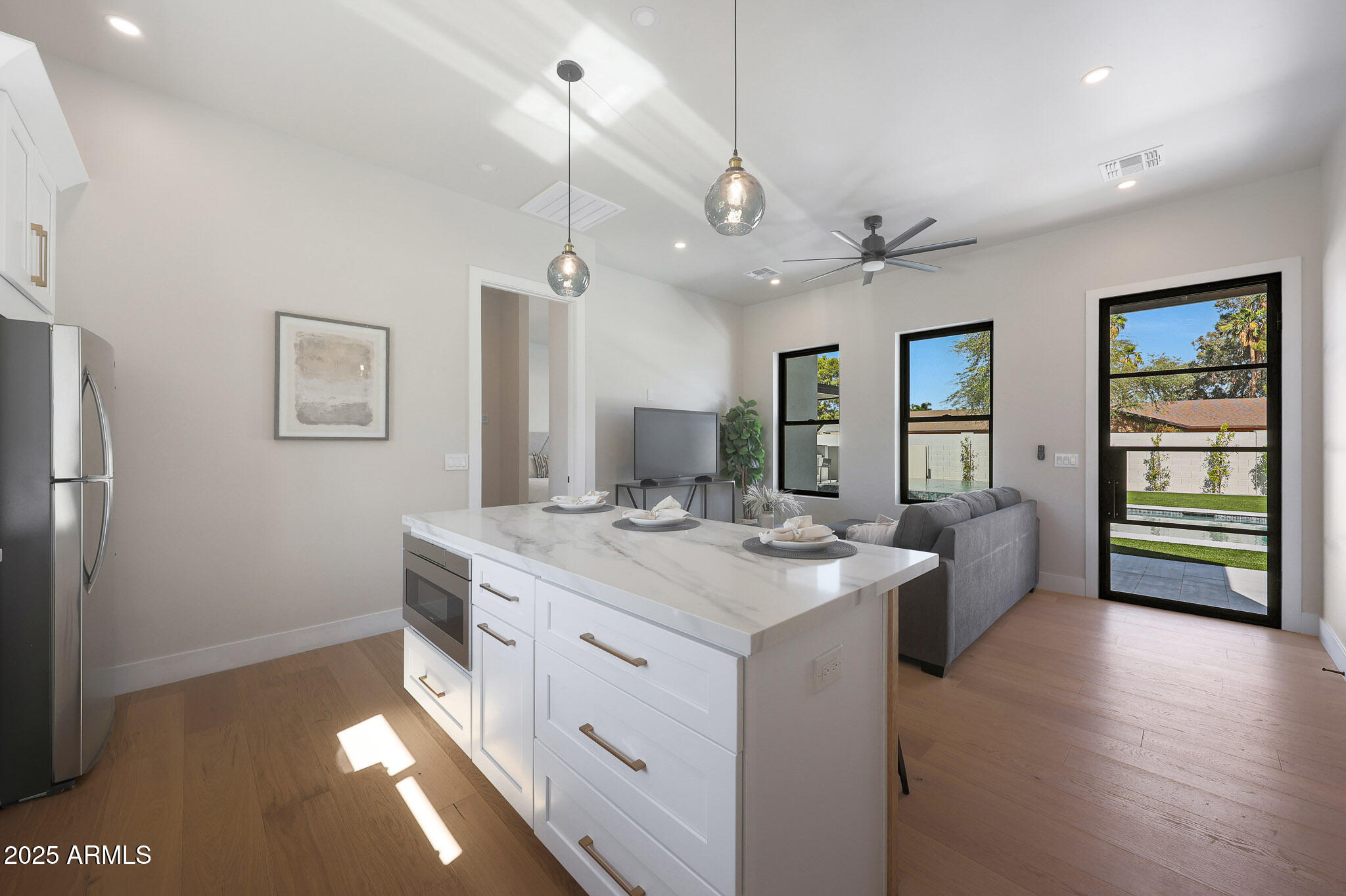 AVANT 1 UNIT 2 - Residential