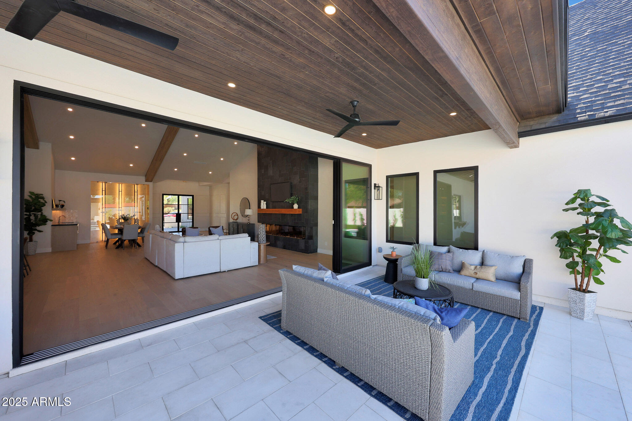 AVANT 1 UNIT 2 - Residential