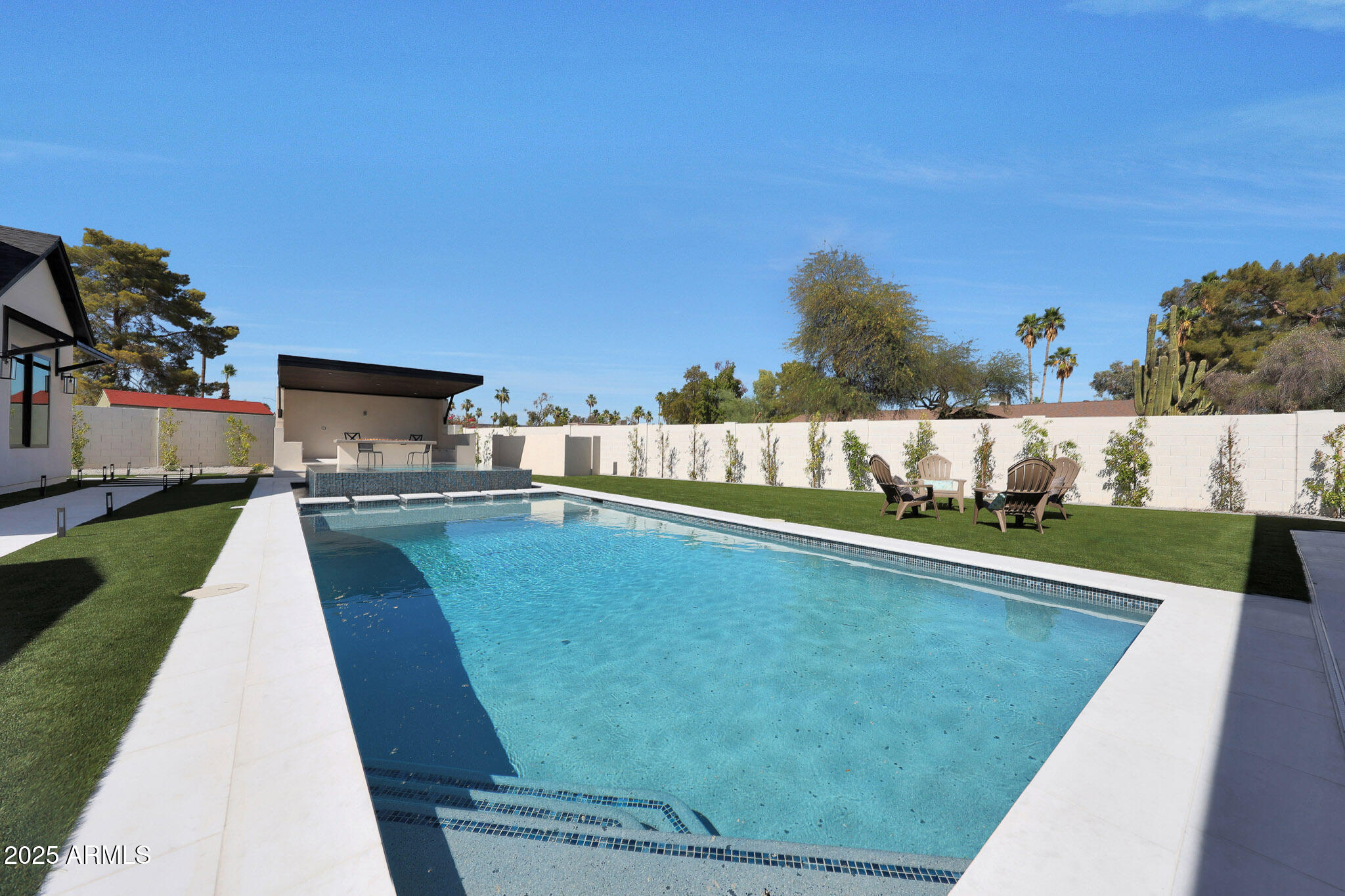 AVANT 1 UNIT 2 - Residential