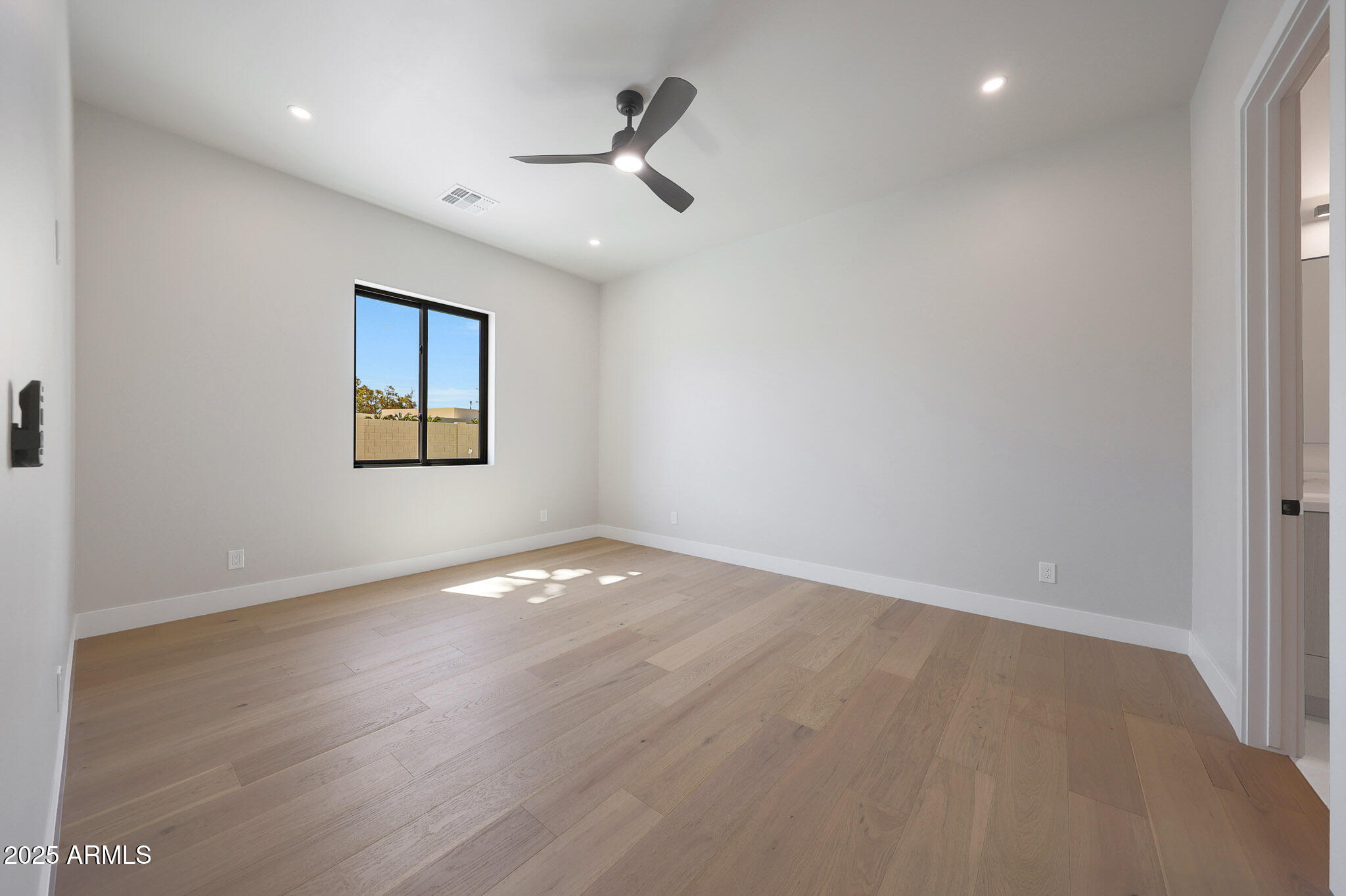 AVANT 1 UNIT 2 - Residential