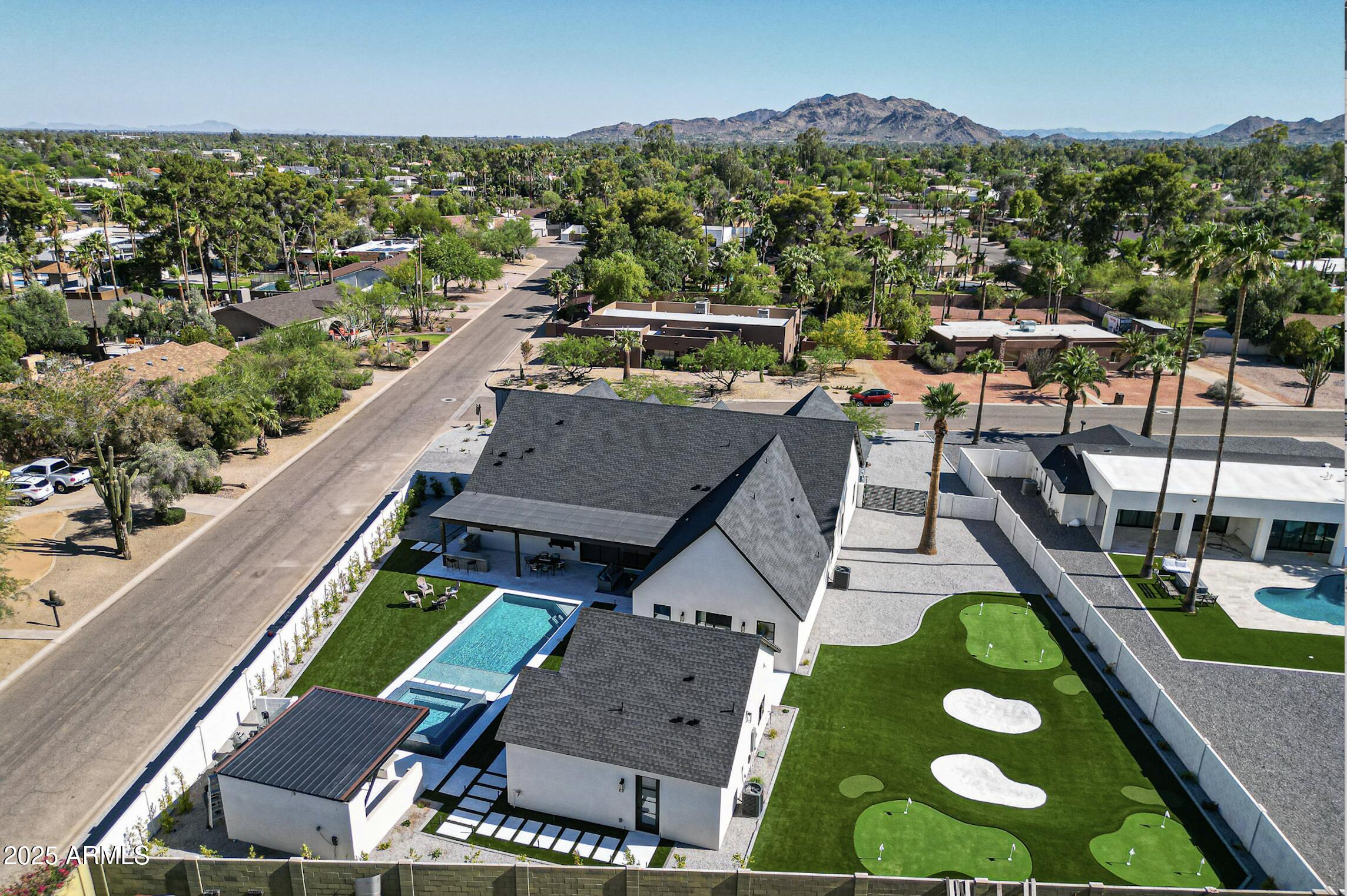 AVANT 1 UNIT 2 - Residential