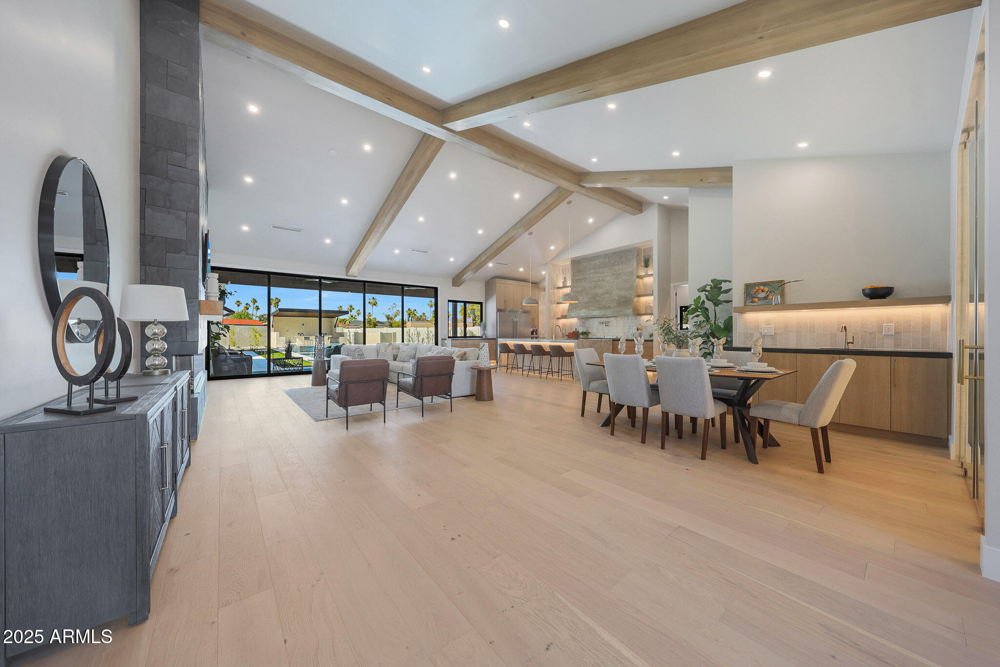 AVANT 1 UNIT 2 - Residential