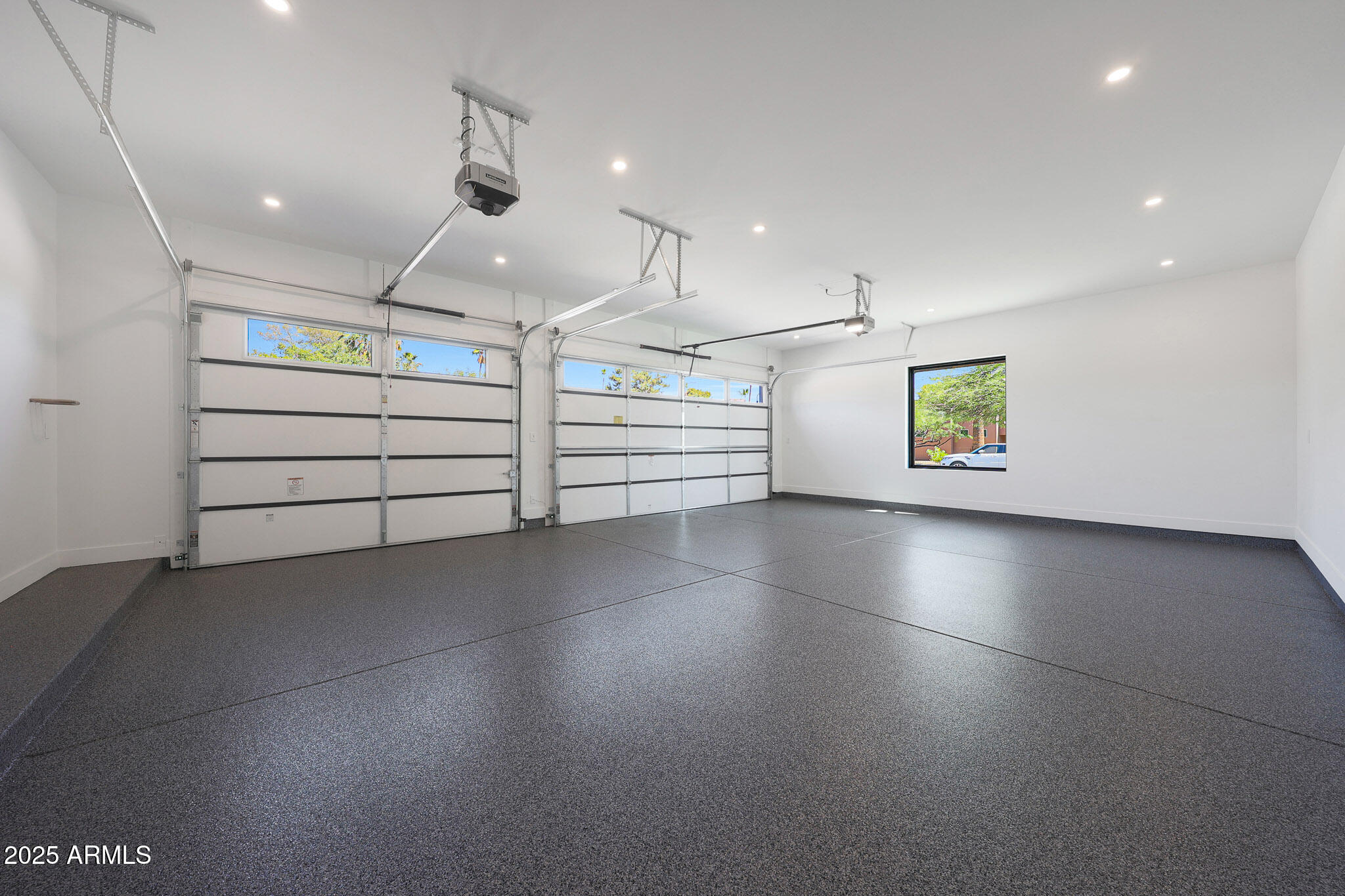 AVANT 1 UNIT 2 - Residential